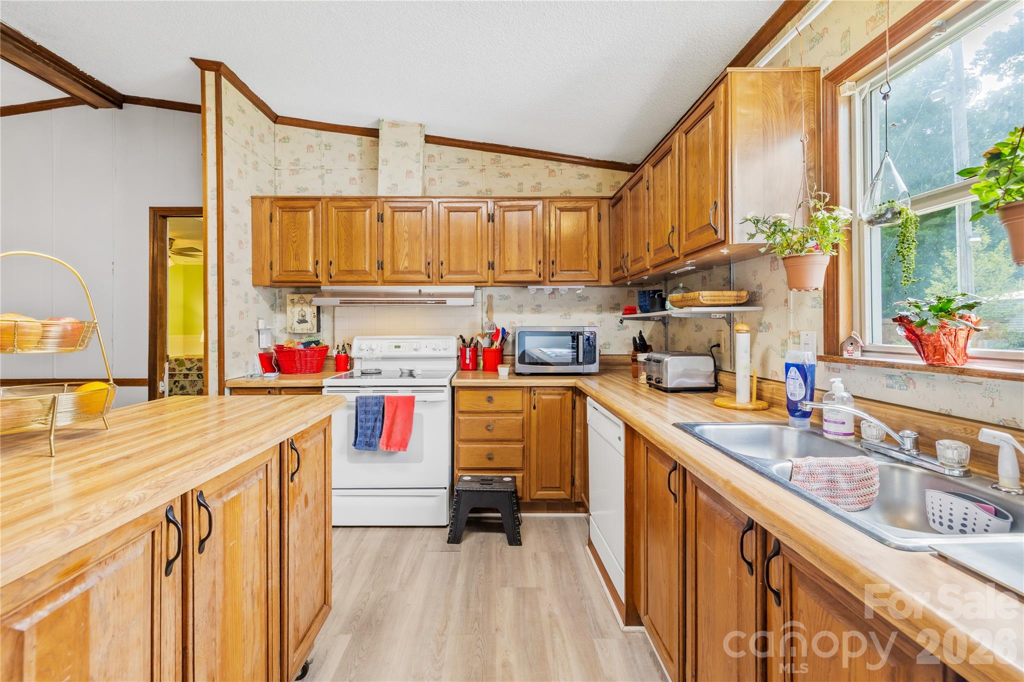 1225 Panther Point Road — Richfield