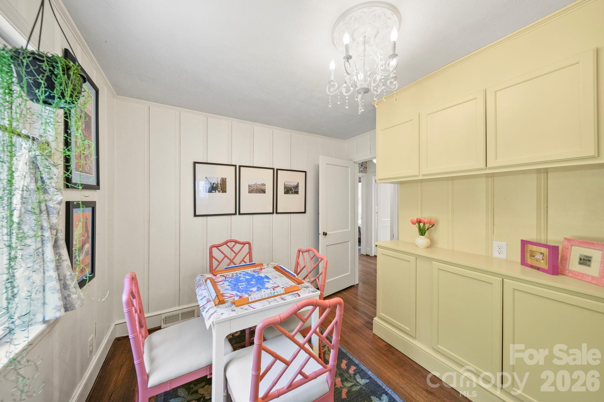 2431 Arnold Drive — Charlotte