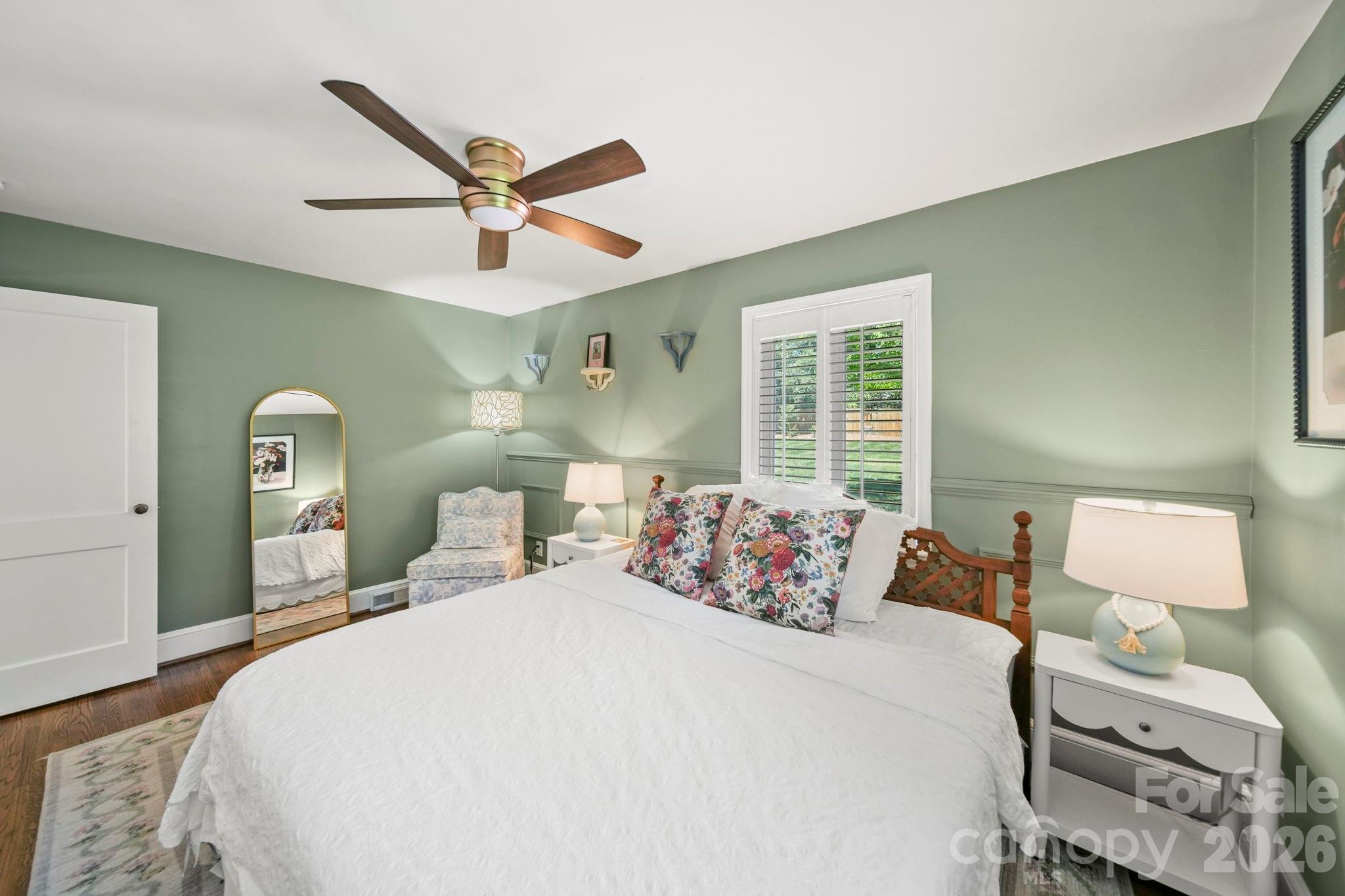 2431 Arnold Drive — Charlotte