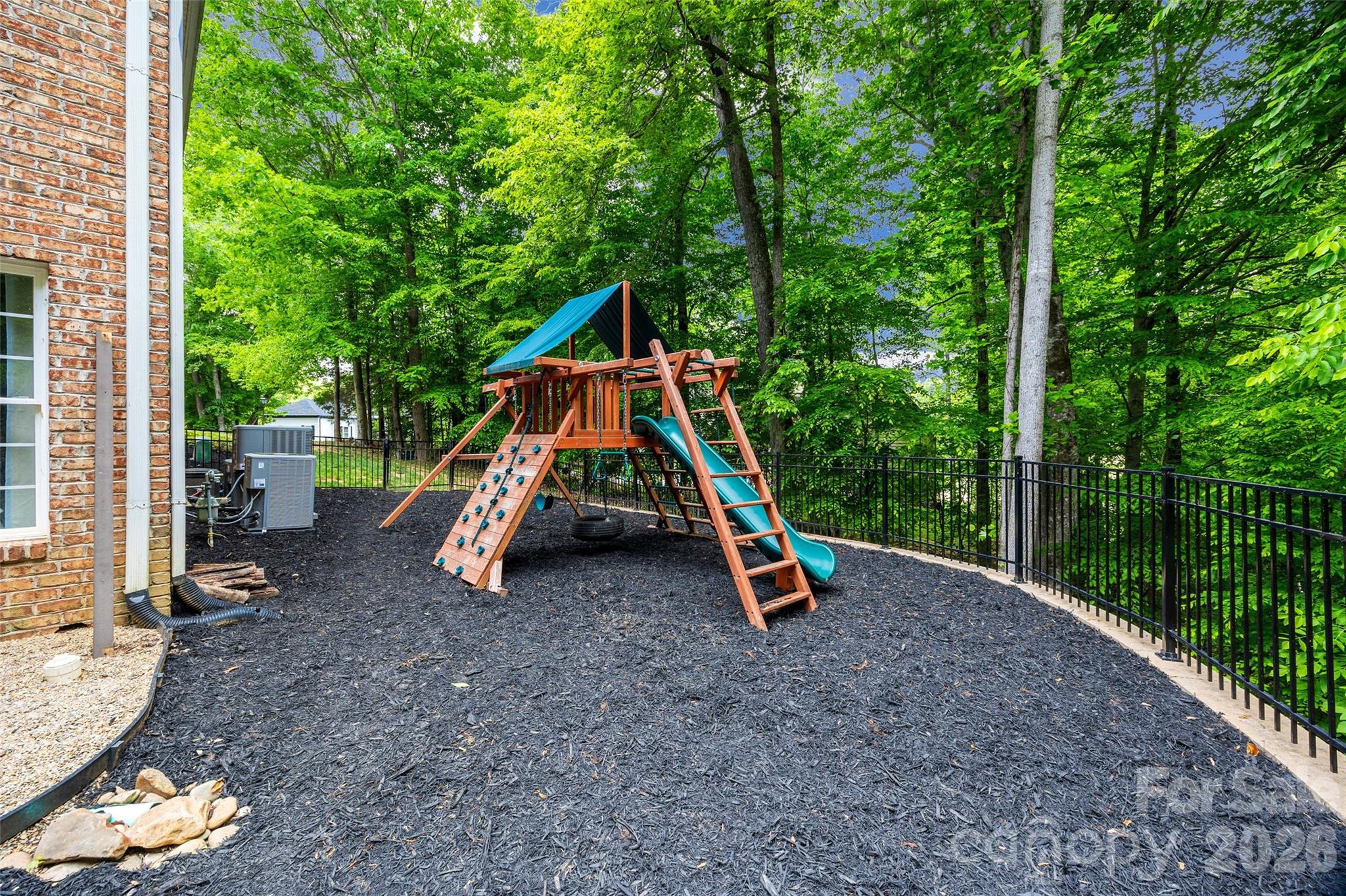 306 Mayworth Way — Cramerton