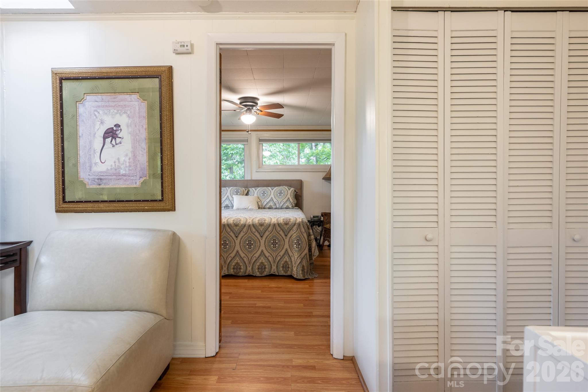 8 N Delano Road — Asheville