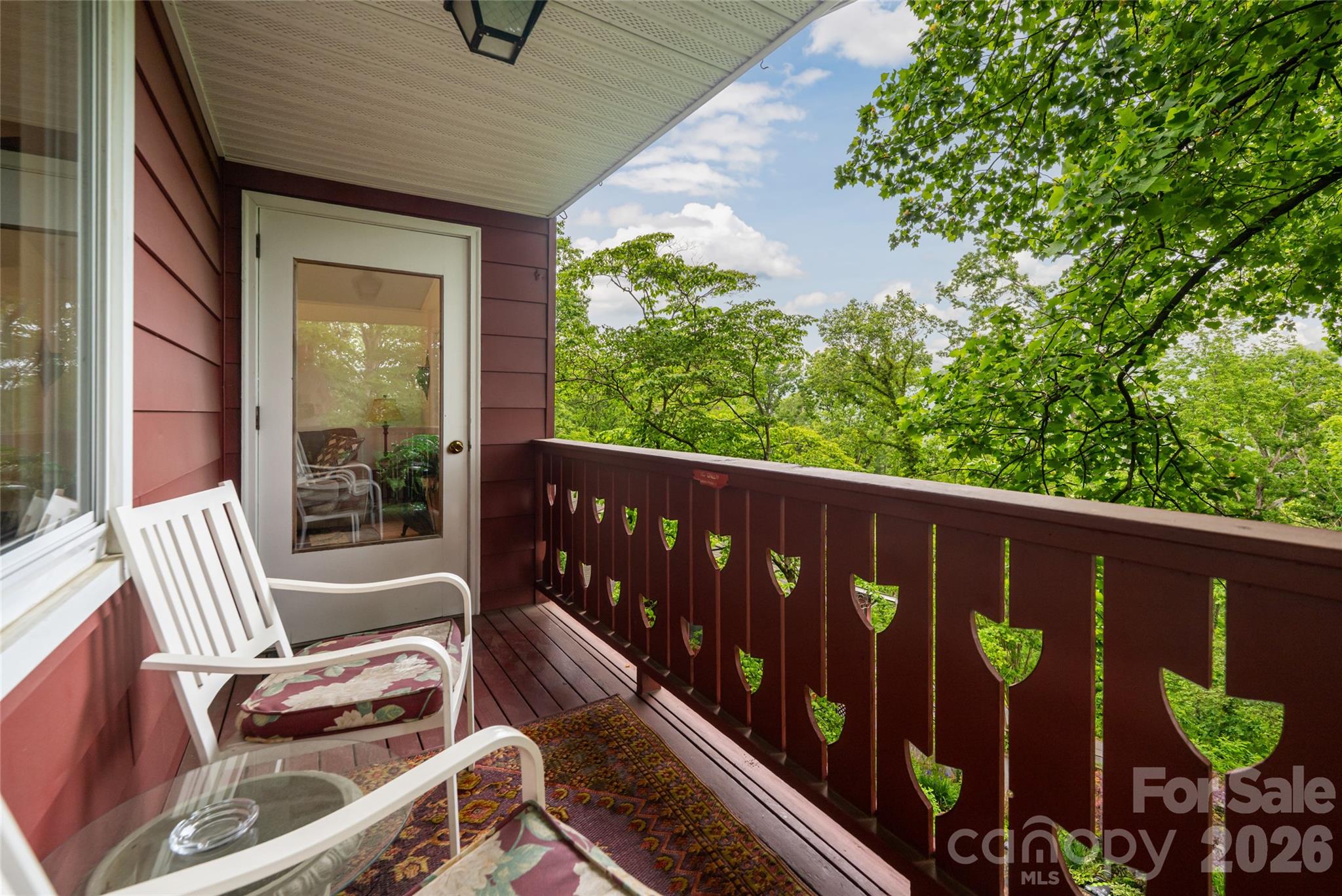 8 N Delano Road — Asheville