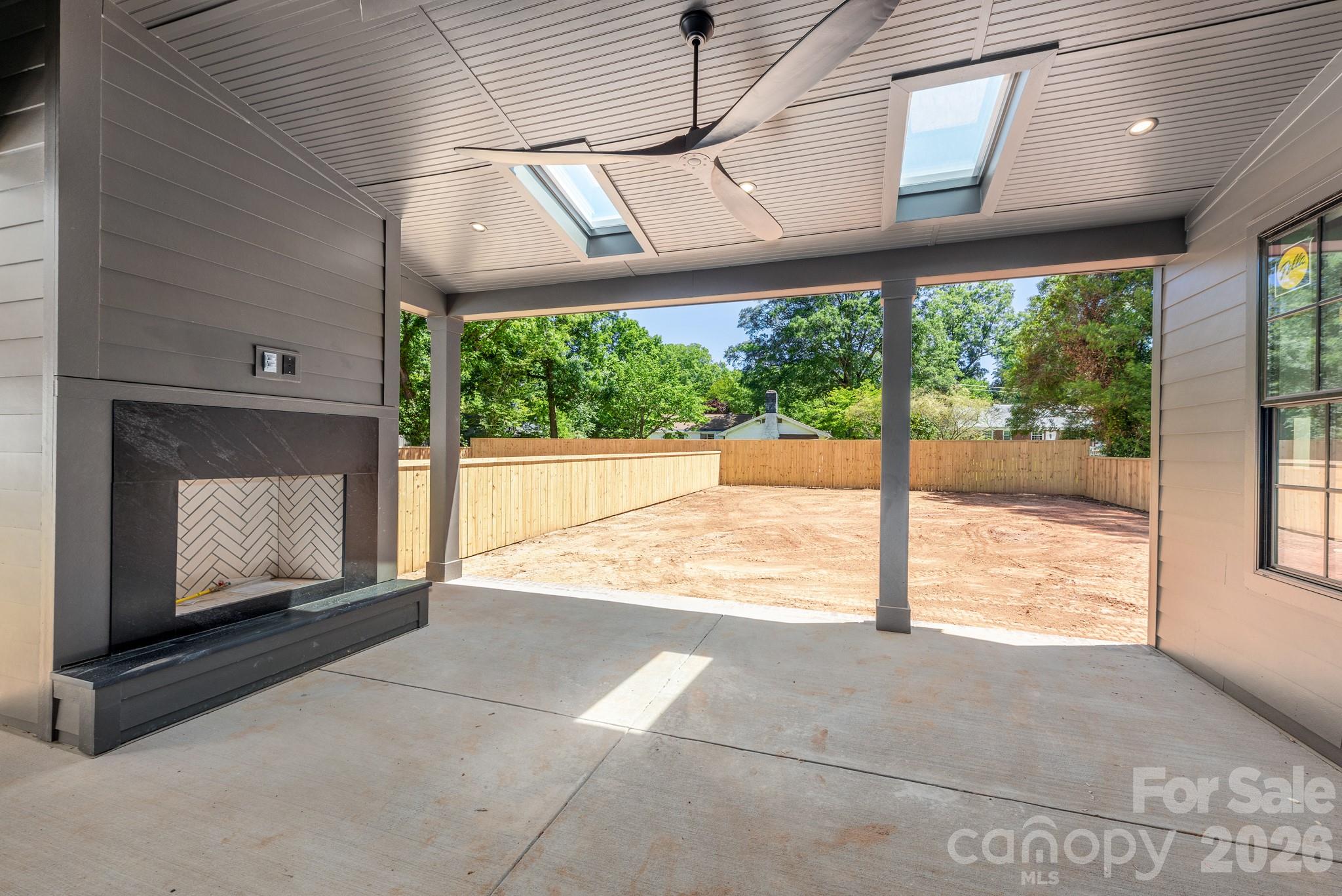 4413 Castleton Road — Charlotte