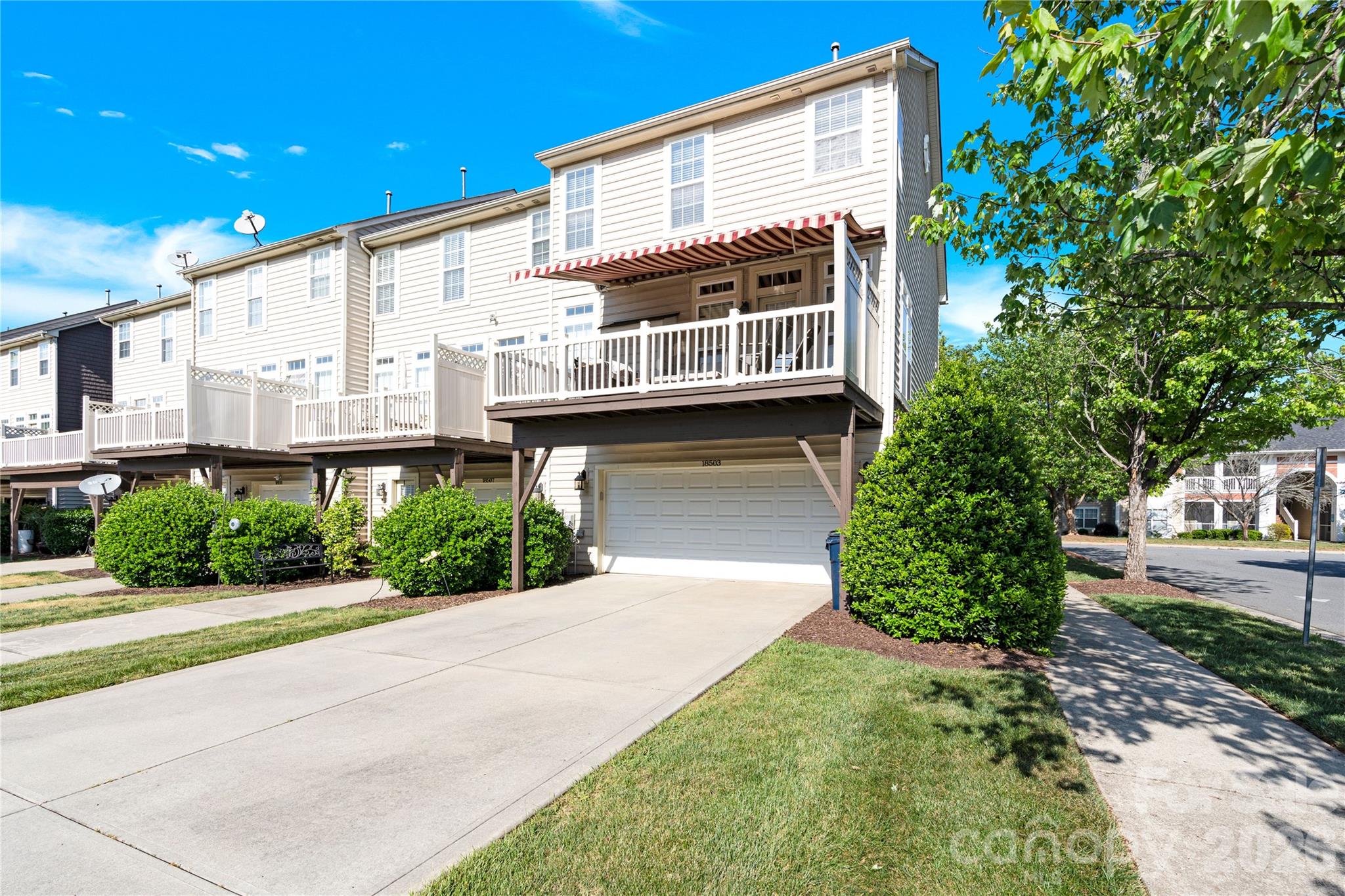 18503 The Commons Boulevard — Cornelius