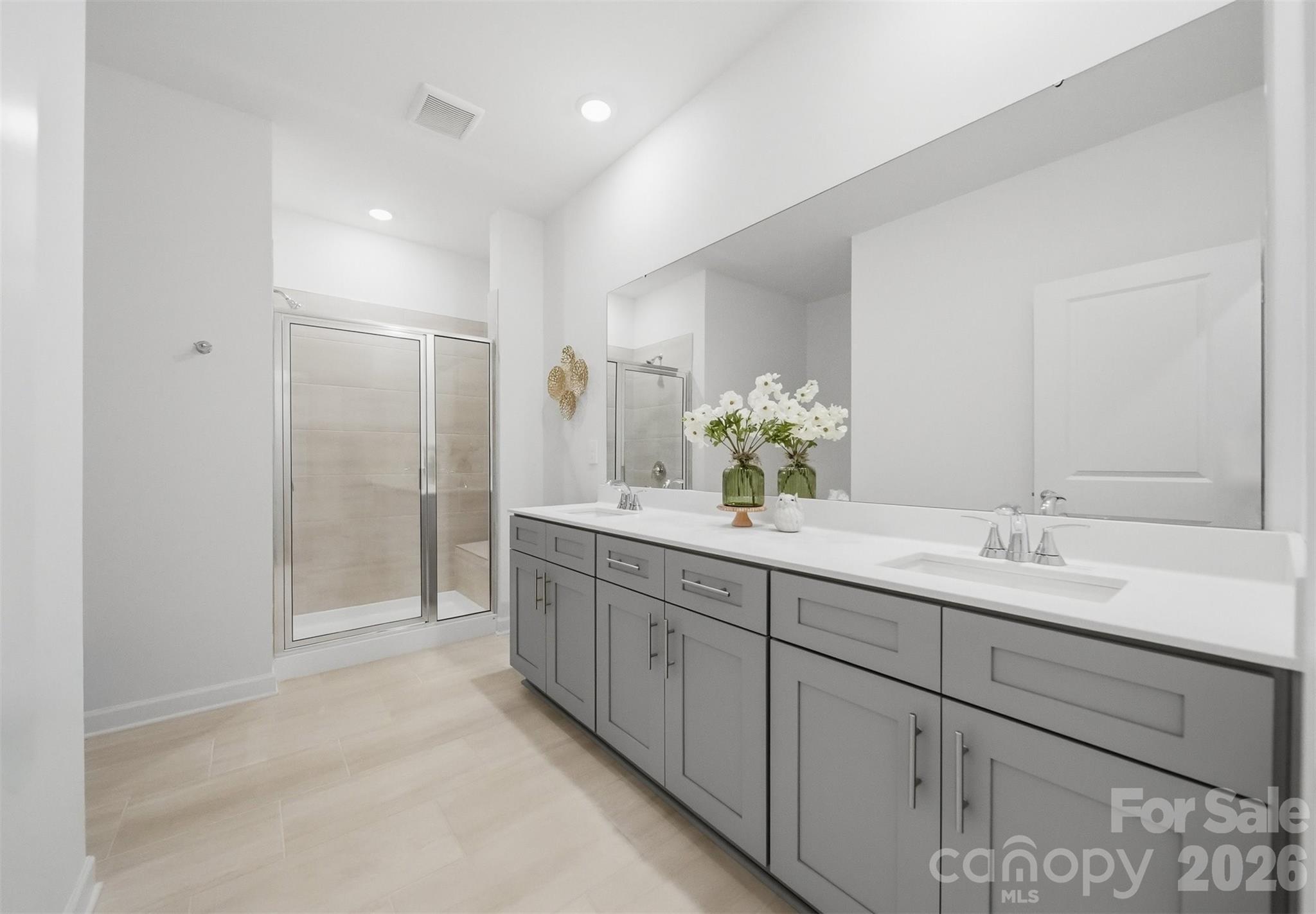 2082 Sunflower Circle — Newton