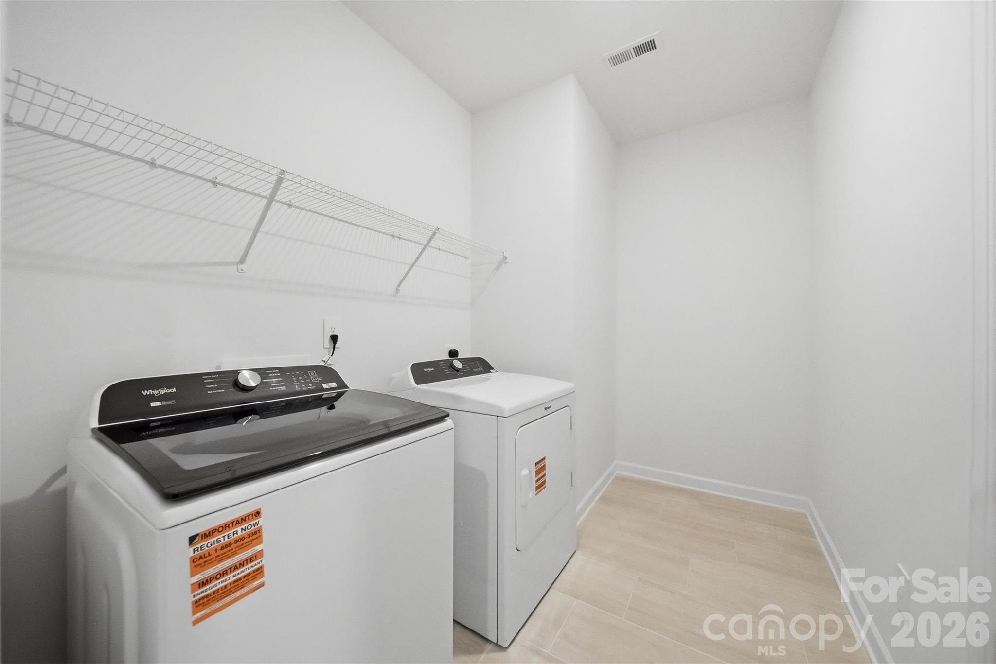 2082 Sunflower Circle — Newton