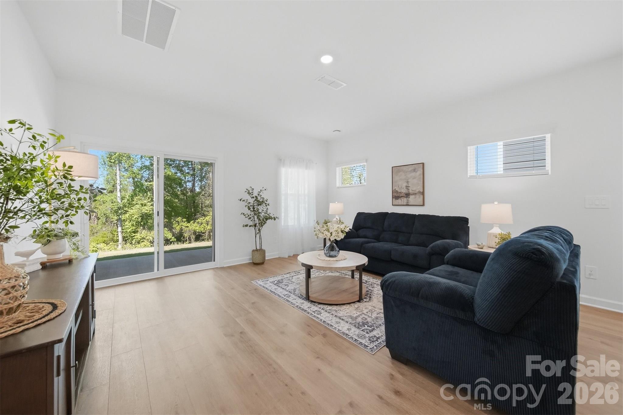 2082 Sunflower Circle — Newton