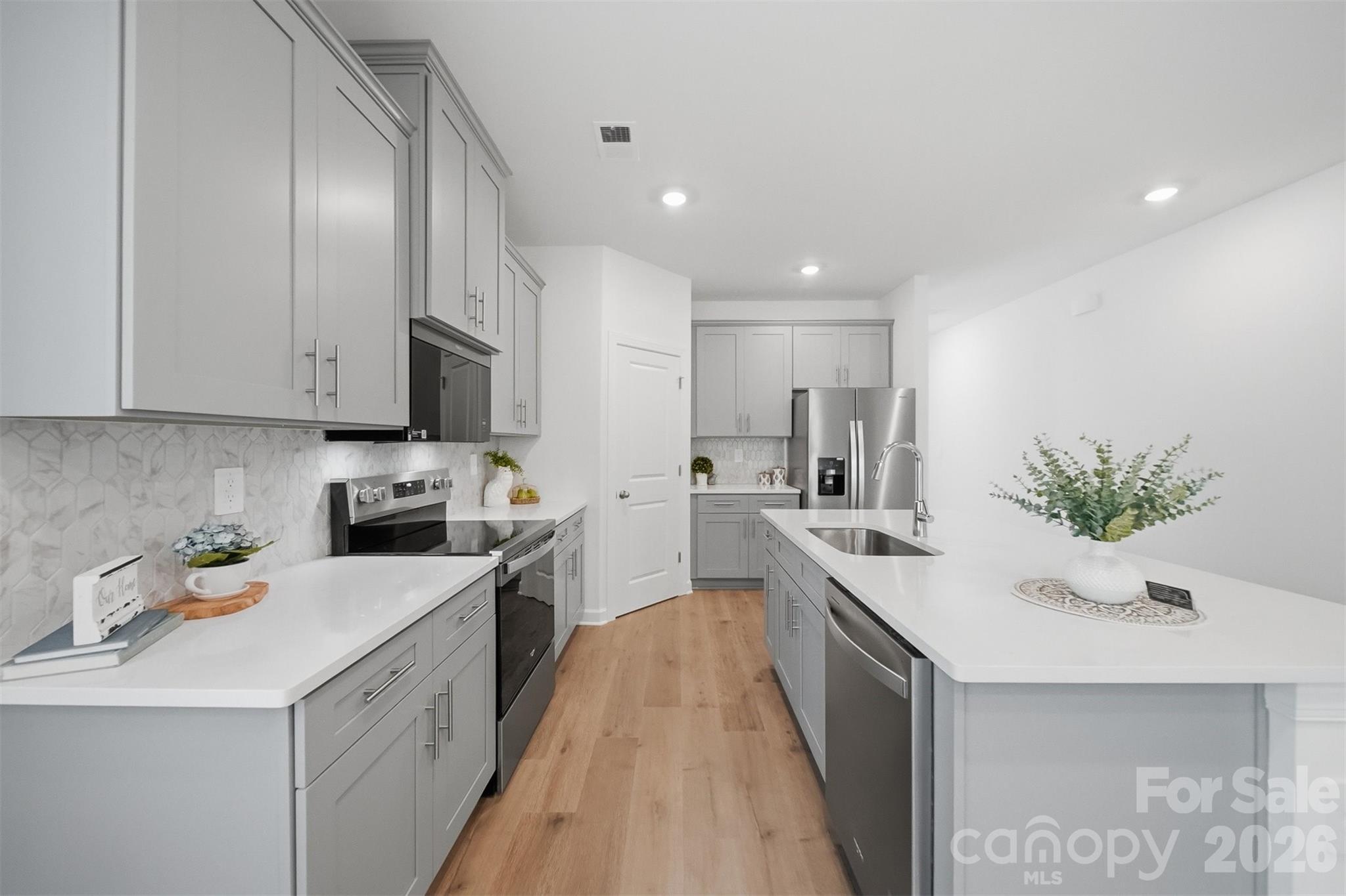 2082 Sunflower Circle — Newton