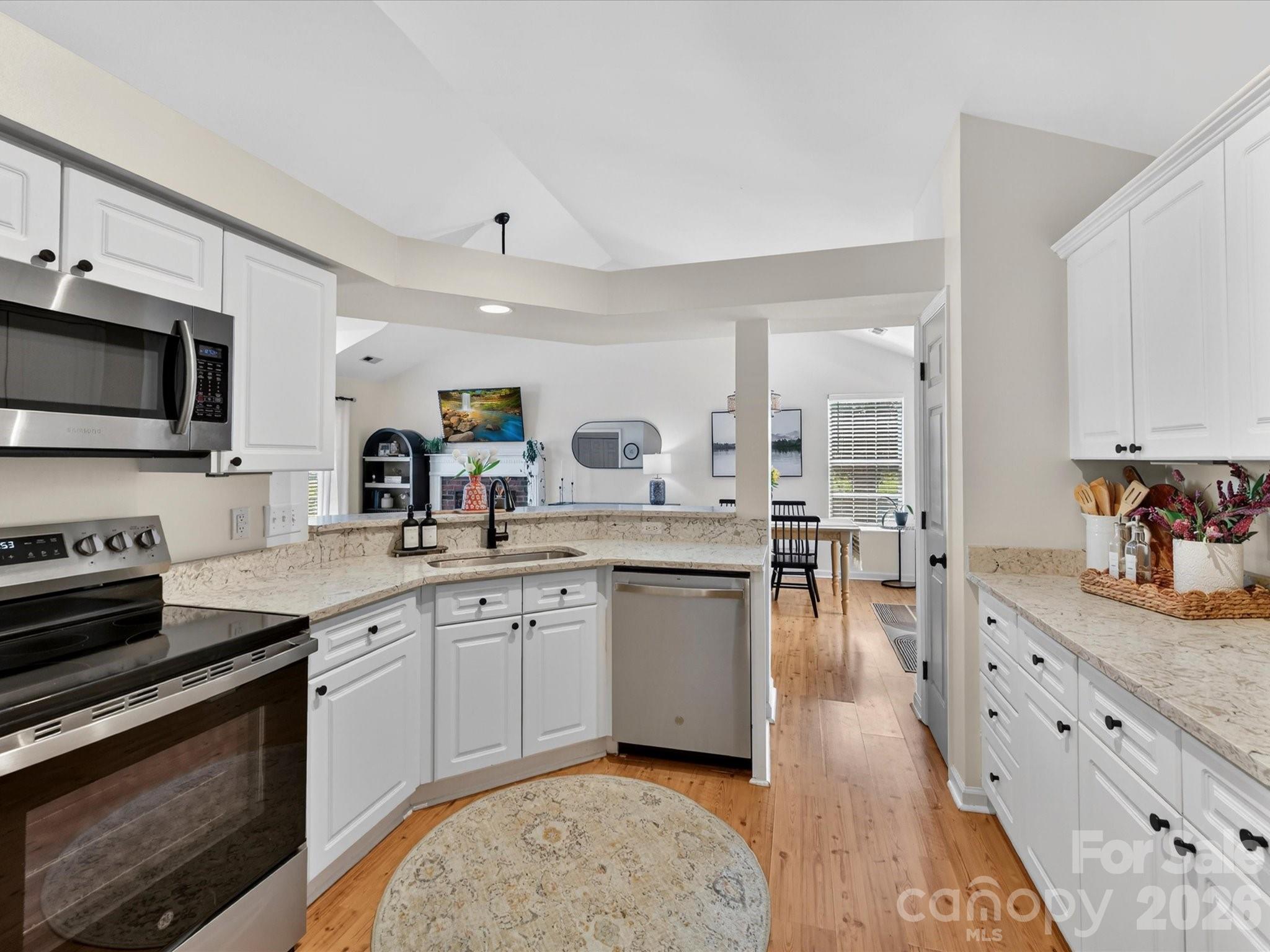 4131 Huntmeadow Drive — Charlotte