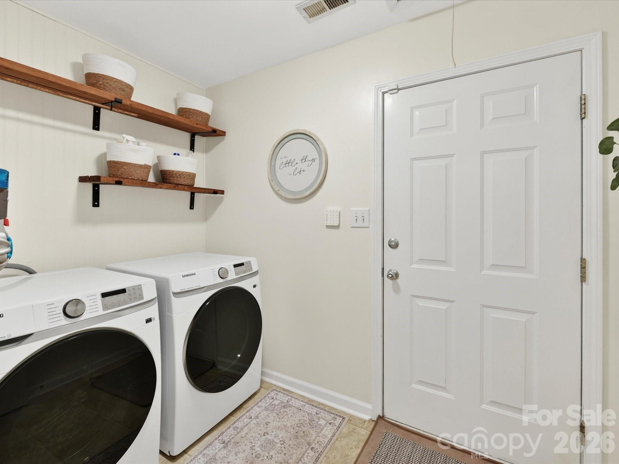 4131 Huntmeadow Drive — Charlotte