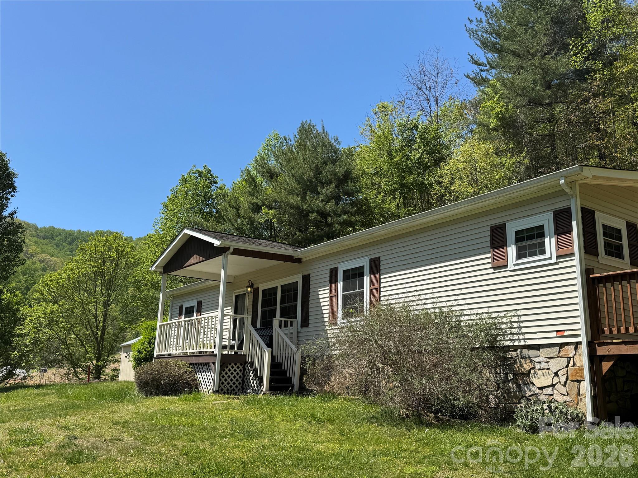 942 Fisher Branch Road — Marshall