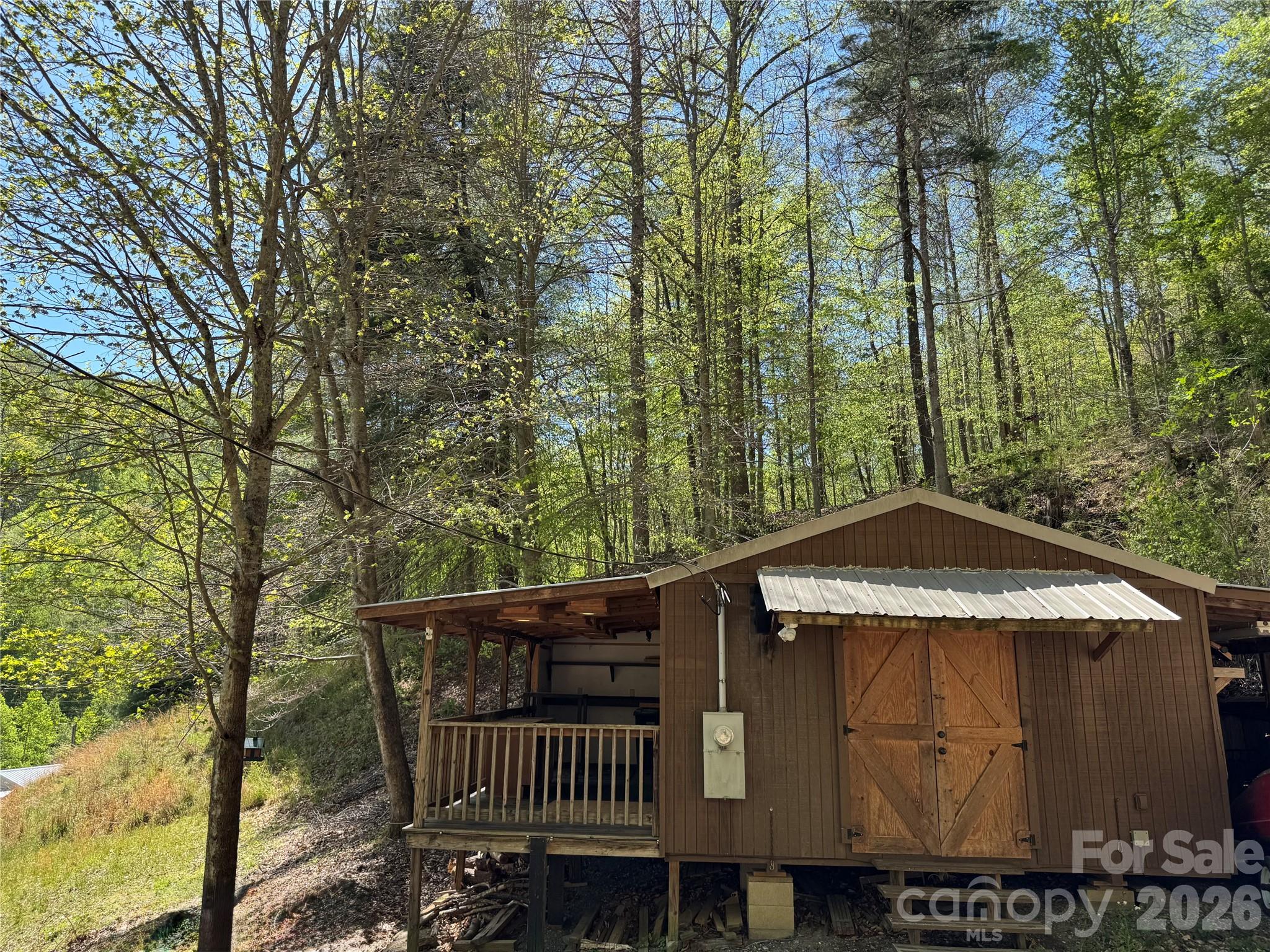 942 Fisher Branch Road — Marshall