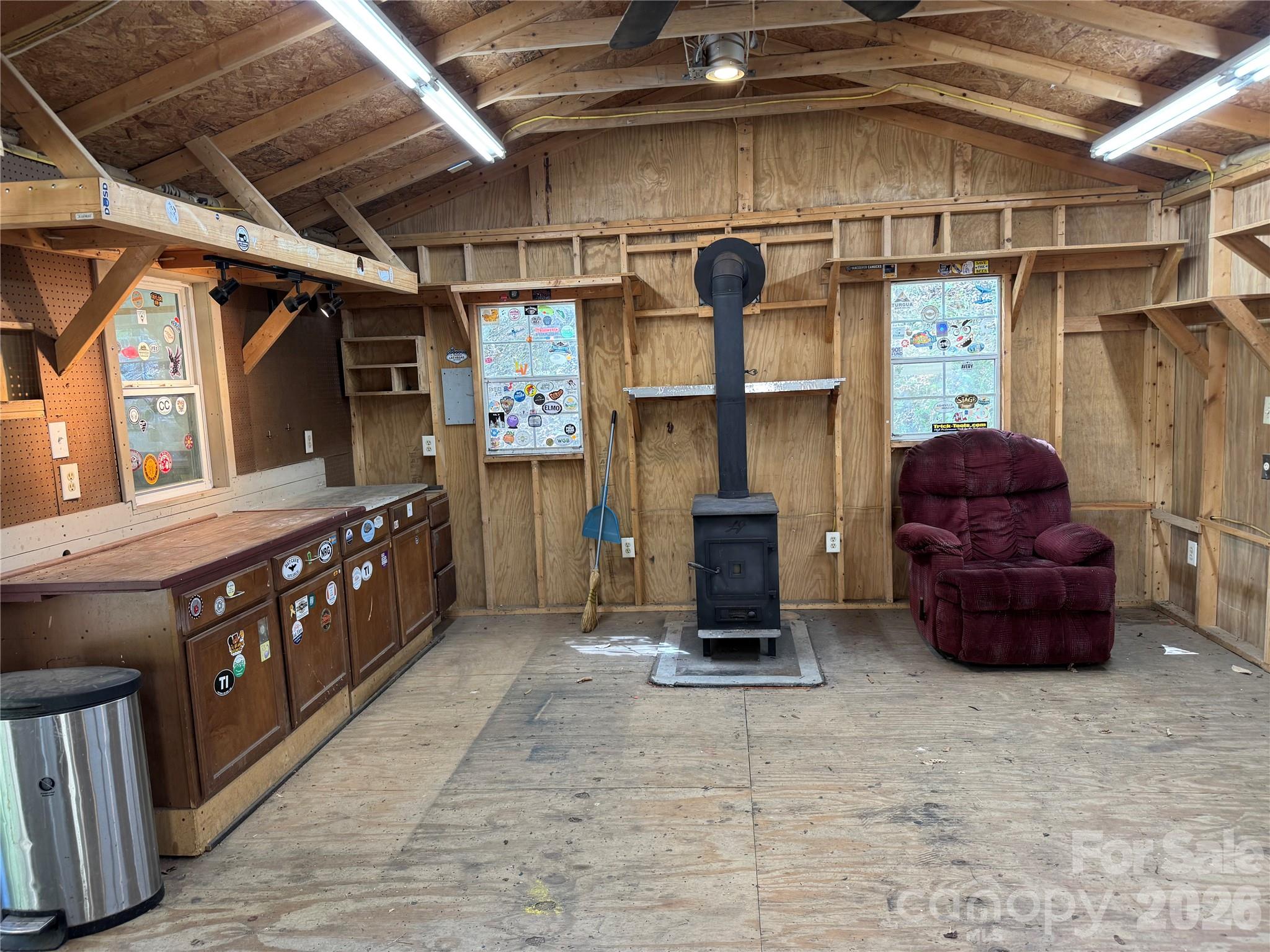 942 Fisher Branch Road — Marshall