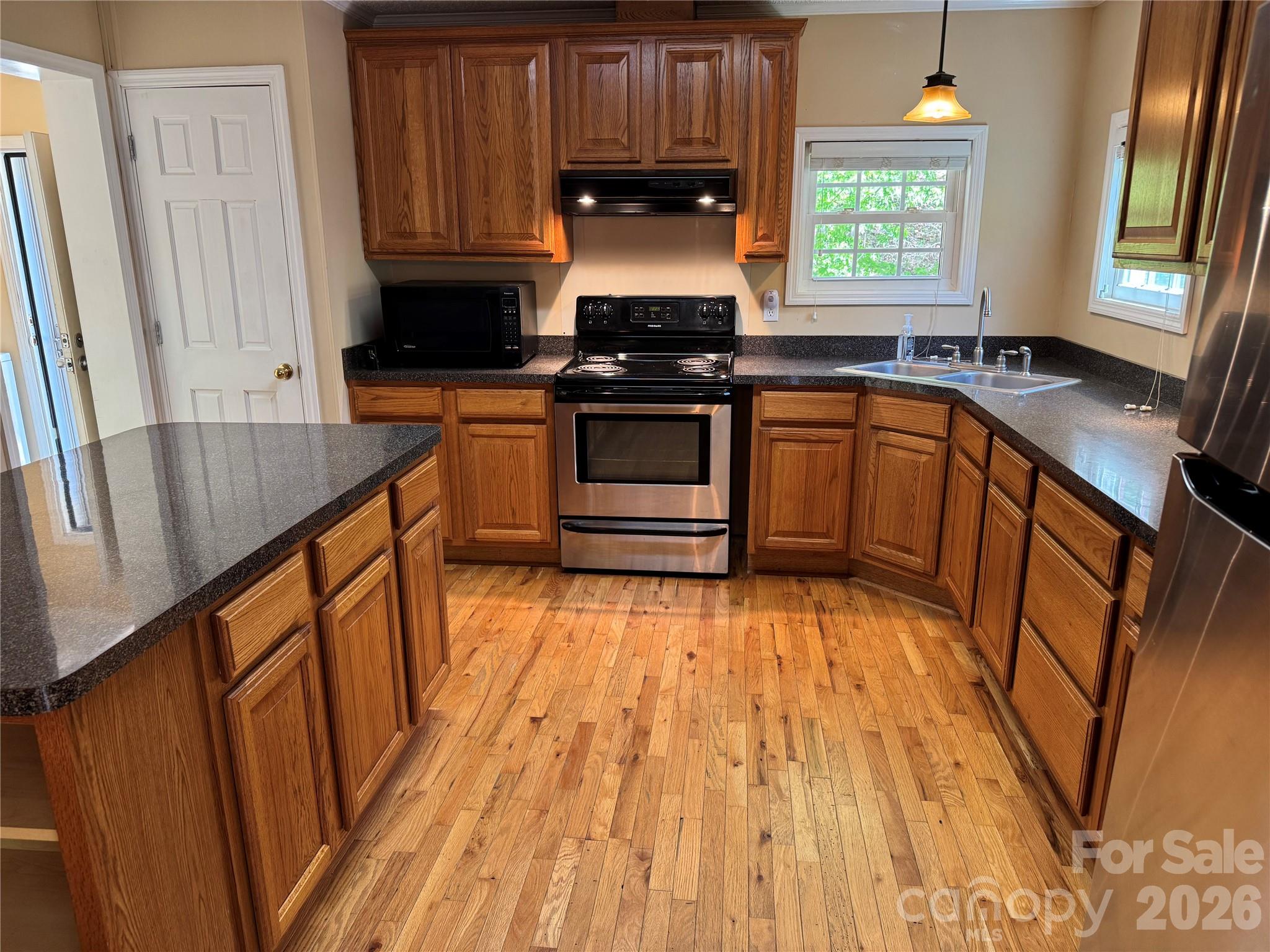 942 Fisher Branch Road — Marshall