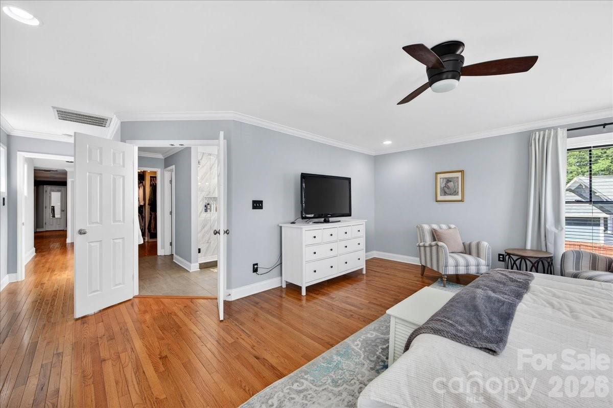 1529 E Worthington Avenue — Charlotte