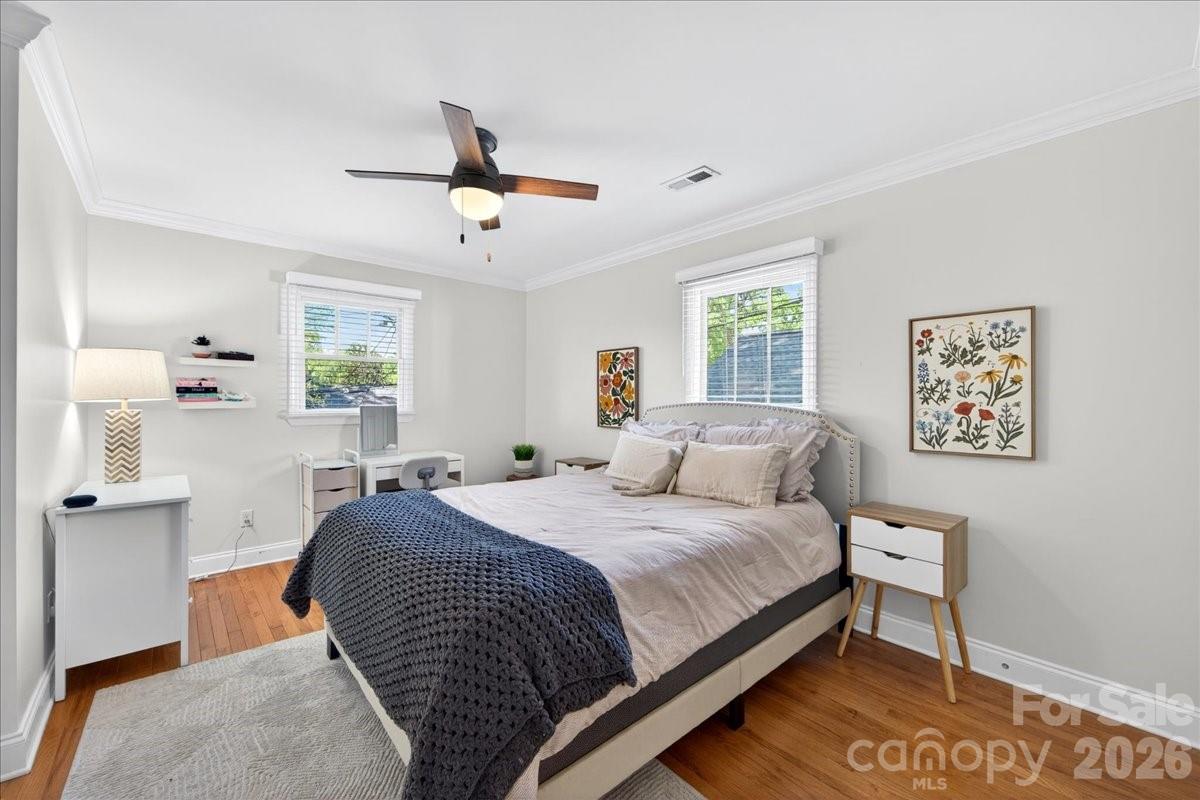 1529 E Worthington Avenue — Charlotte