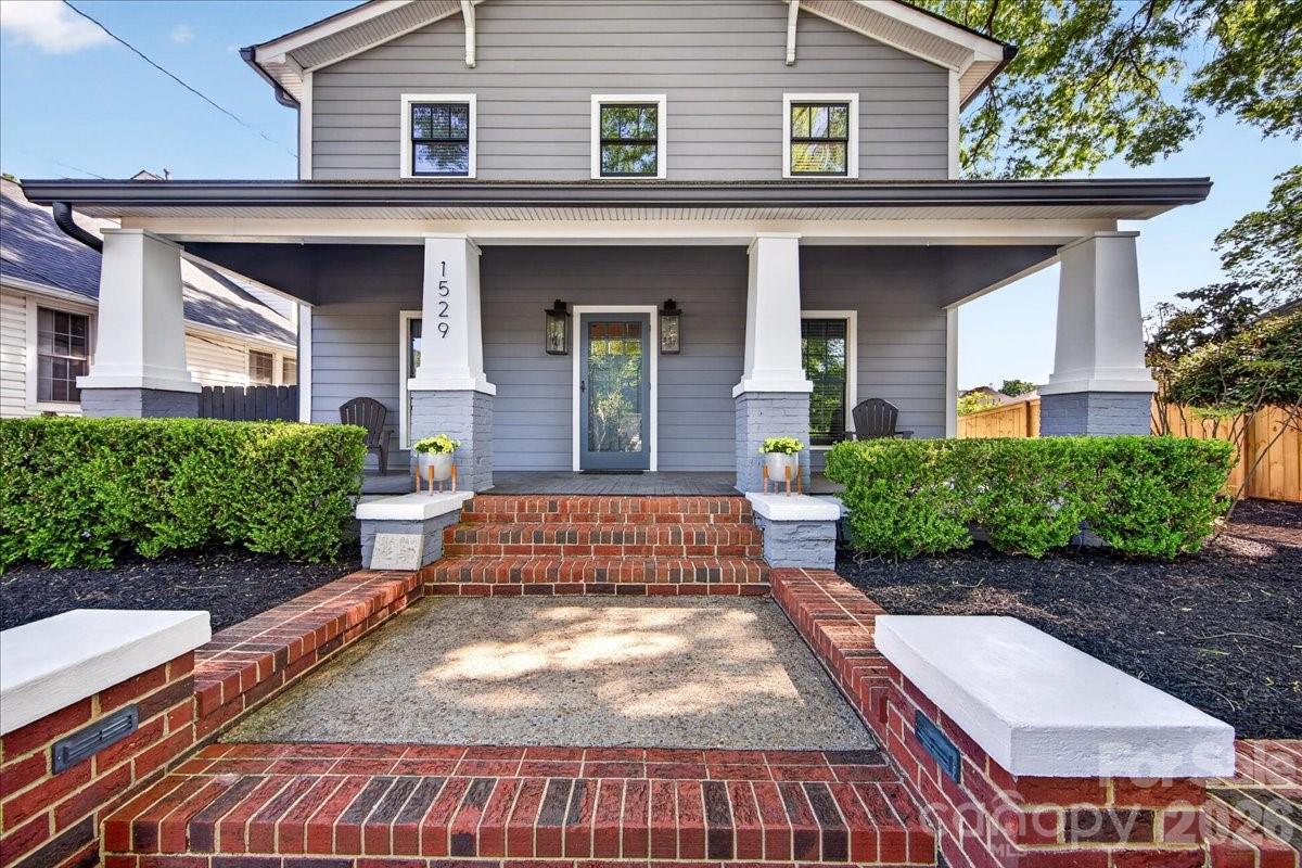 1529 E Worthington Avenue — Charlotte