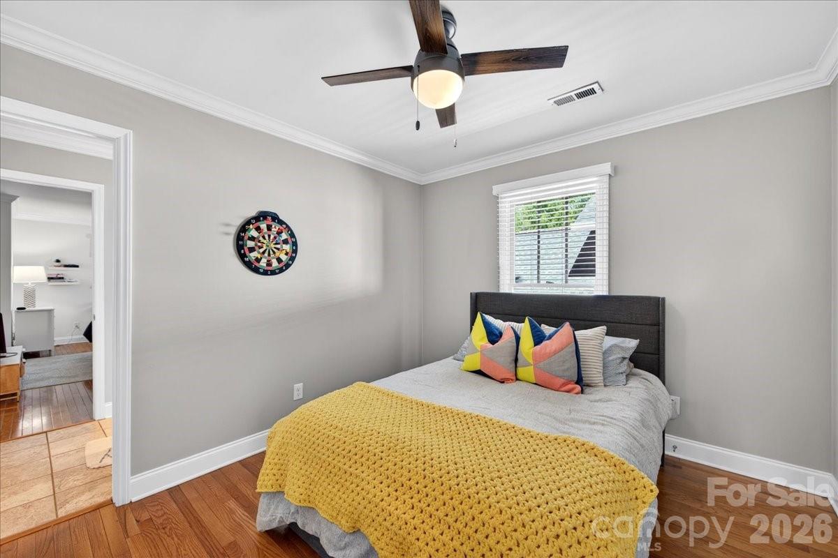 1529 E Worthington Avenue — Charlotte
