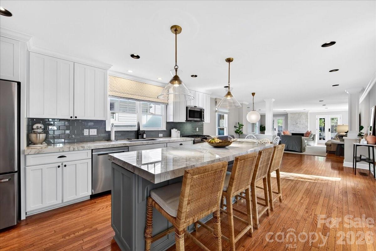 1529 E Worthington Avenue — Charlotte