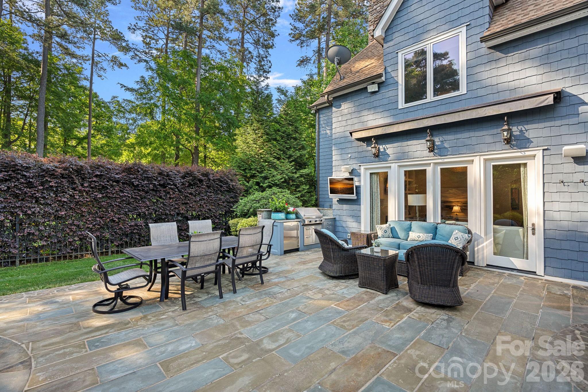 104 Maddaket Loop — Mooresville