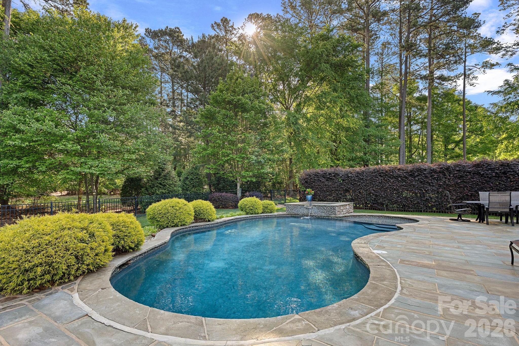 104 Maddaket Loop — Mooresville