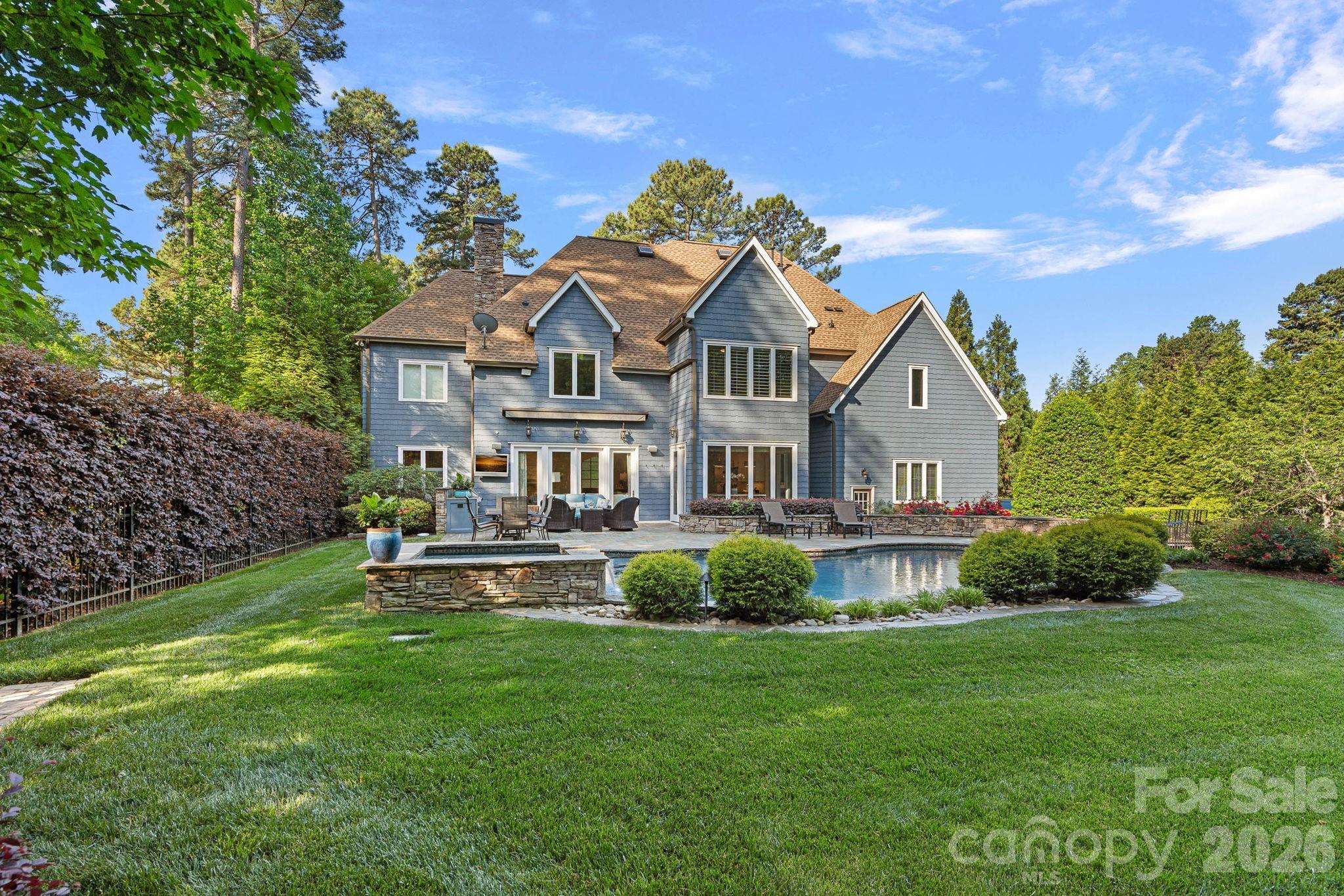104 Maddaket Loop — Mooresville