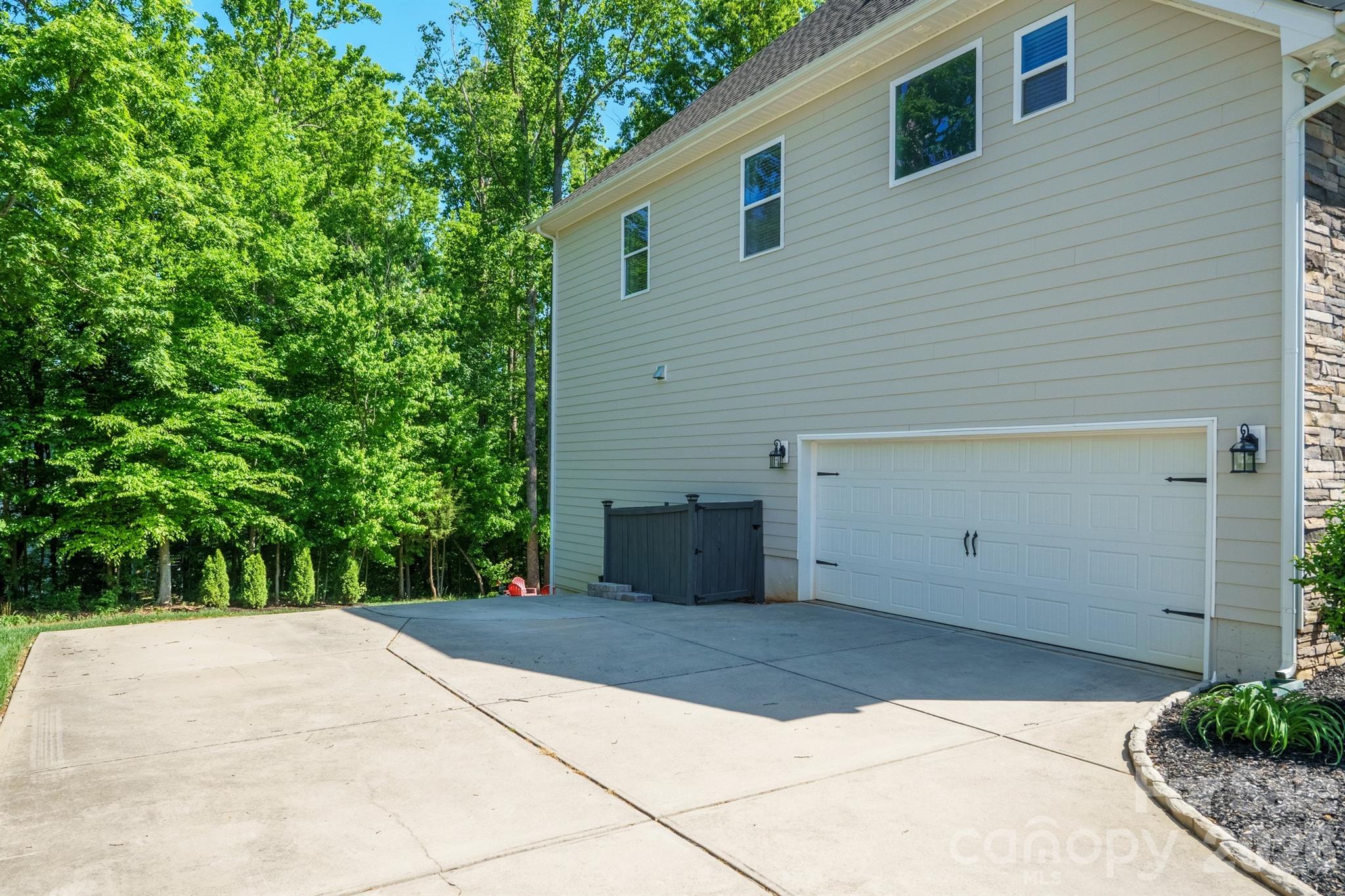 109 Athens Court — Mooresville