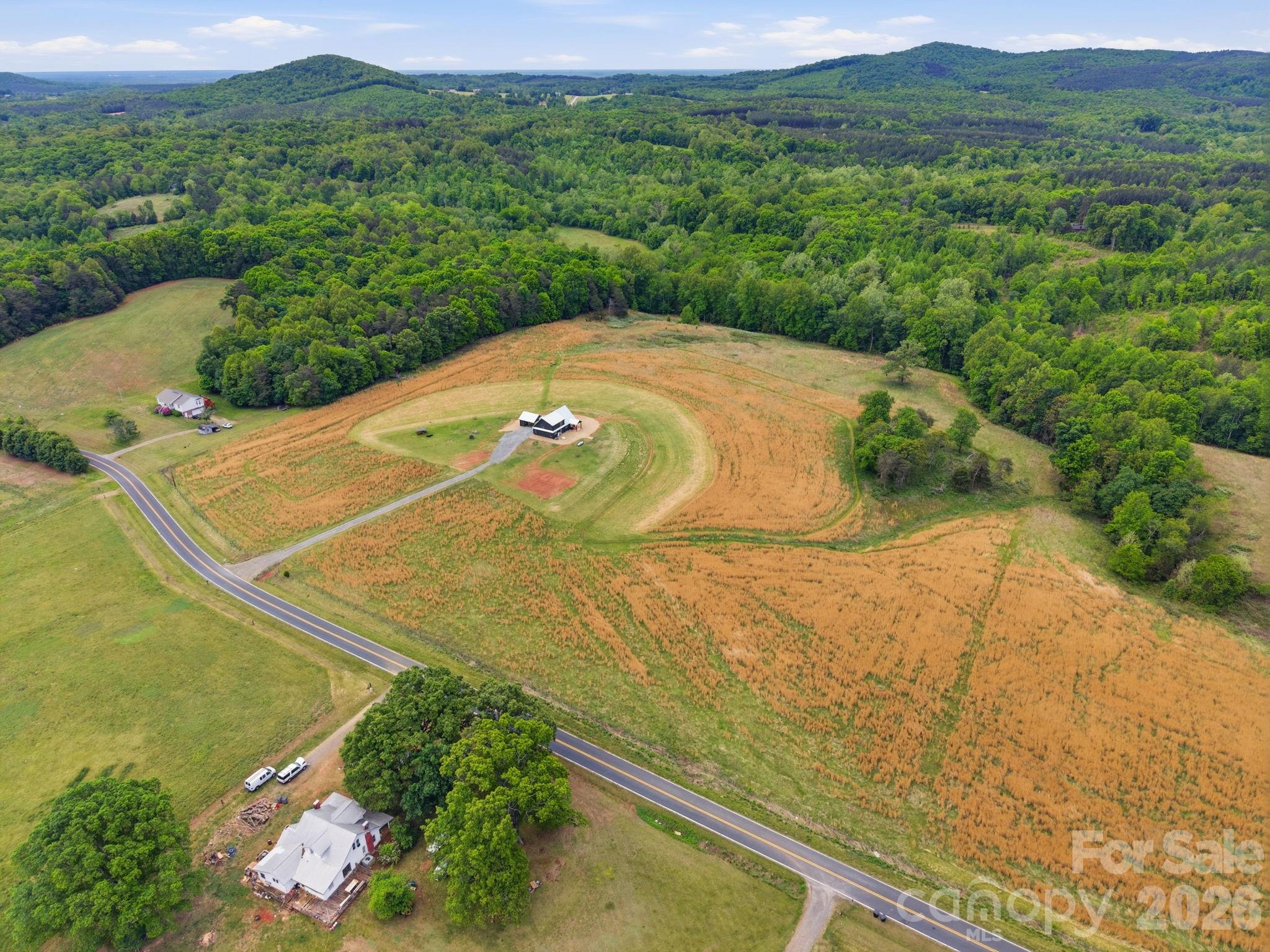 211 Race Path Road — Union Grove