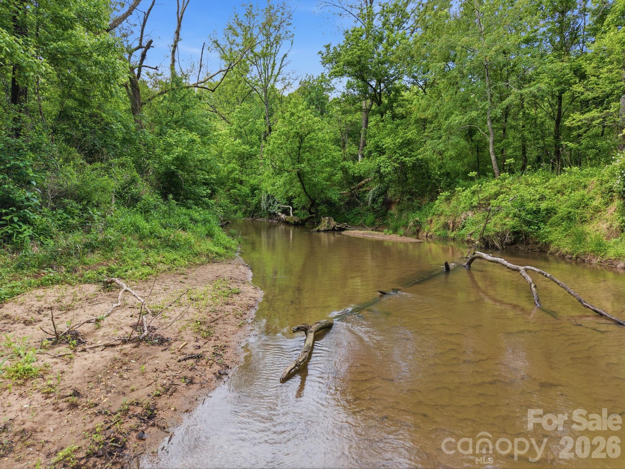 211 Race Path Road — Union Grove