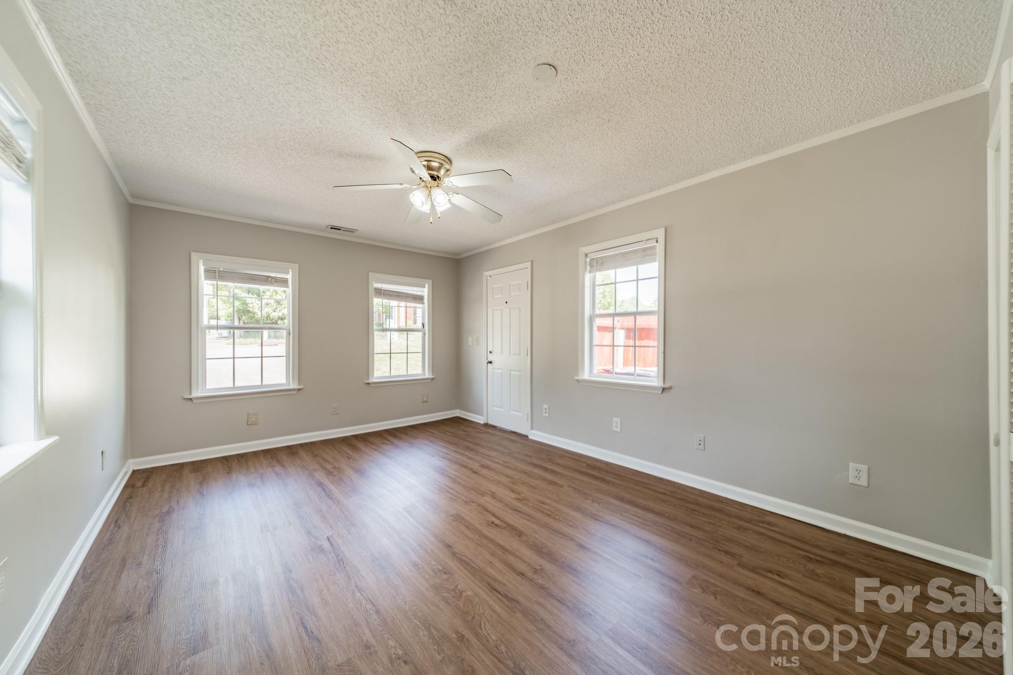 134 Chere Helen Drive — Mooresville