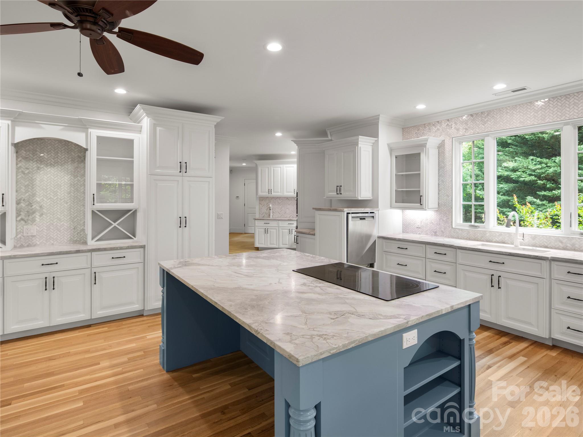 672 Walnut Valley Parkway — Arden