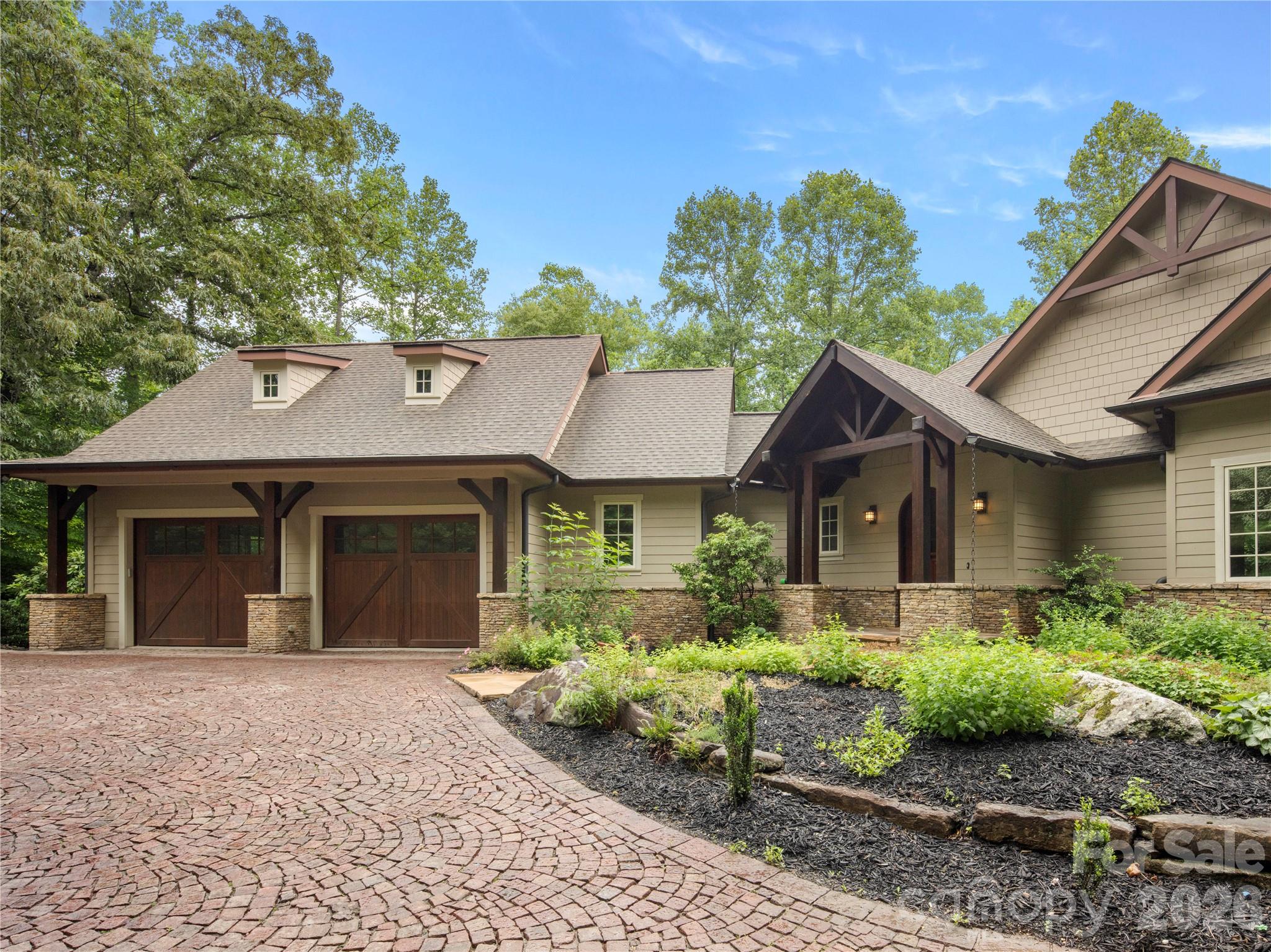 672 Walnut Valley Parkway — Arden
