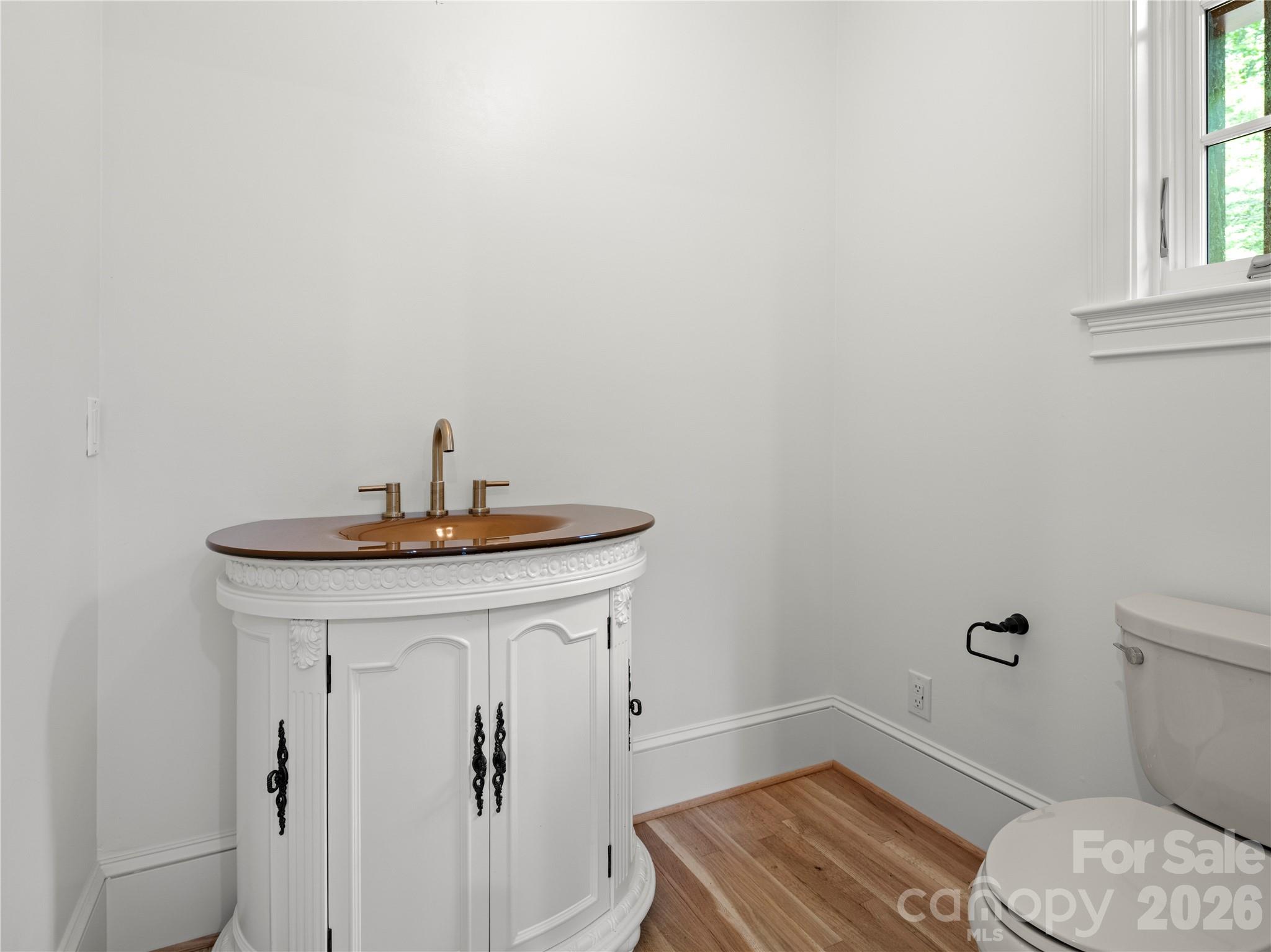 672 Walnut Valley Parkway — Arden