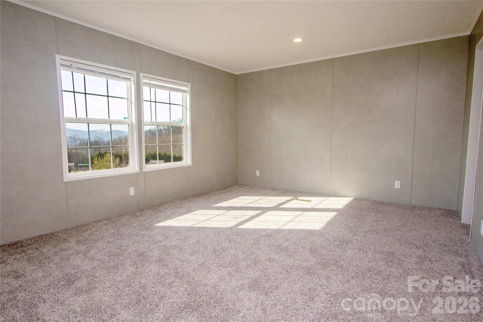 36 Whisper Mountain Road — Hendersonville