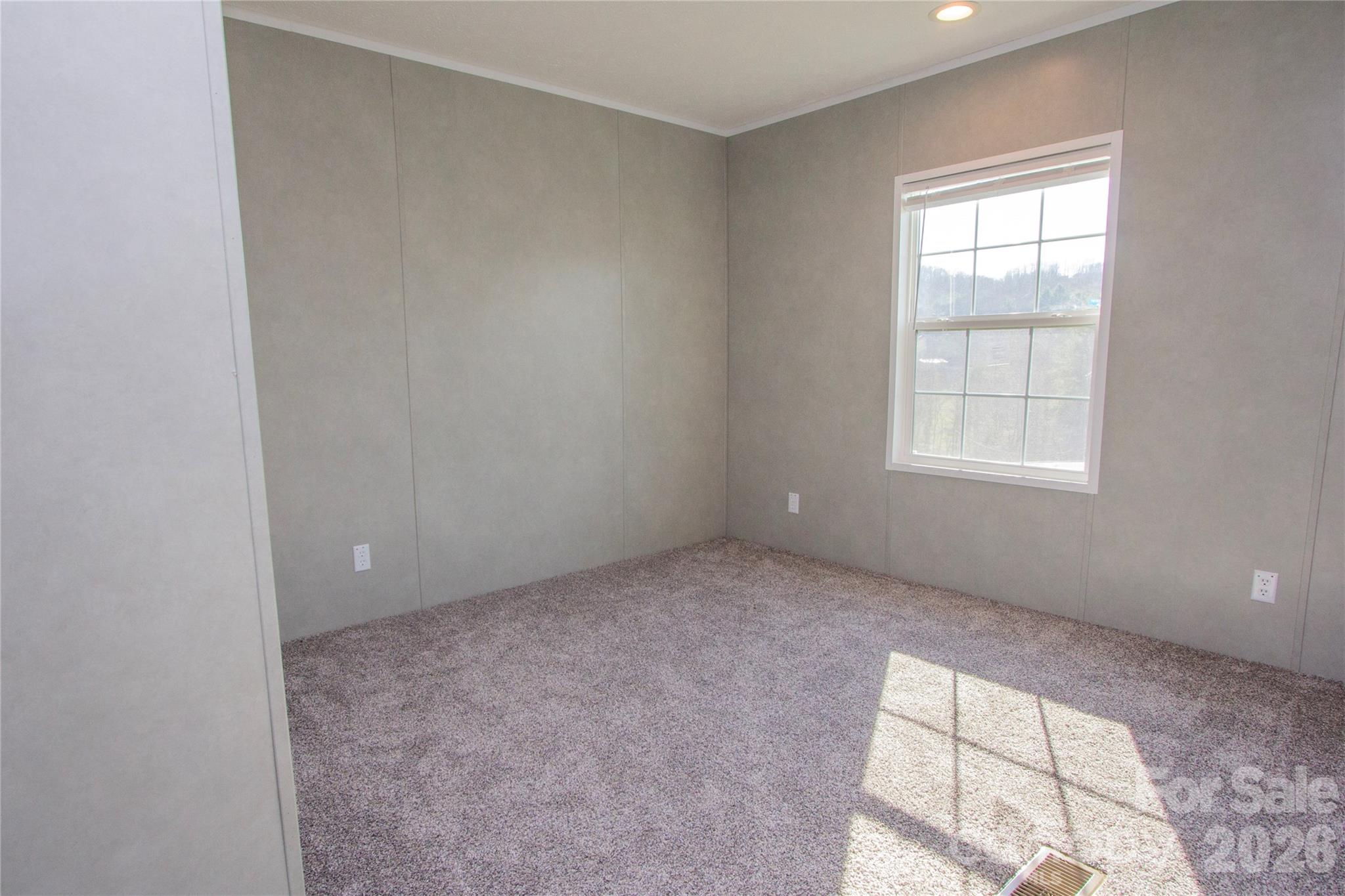 36 Whisper Mountain Road — Hendersonville
