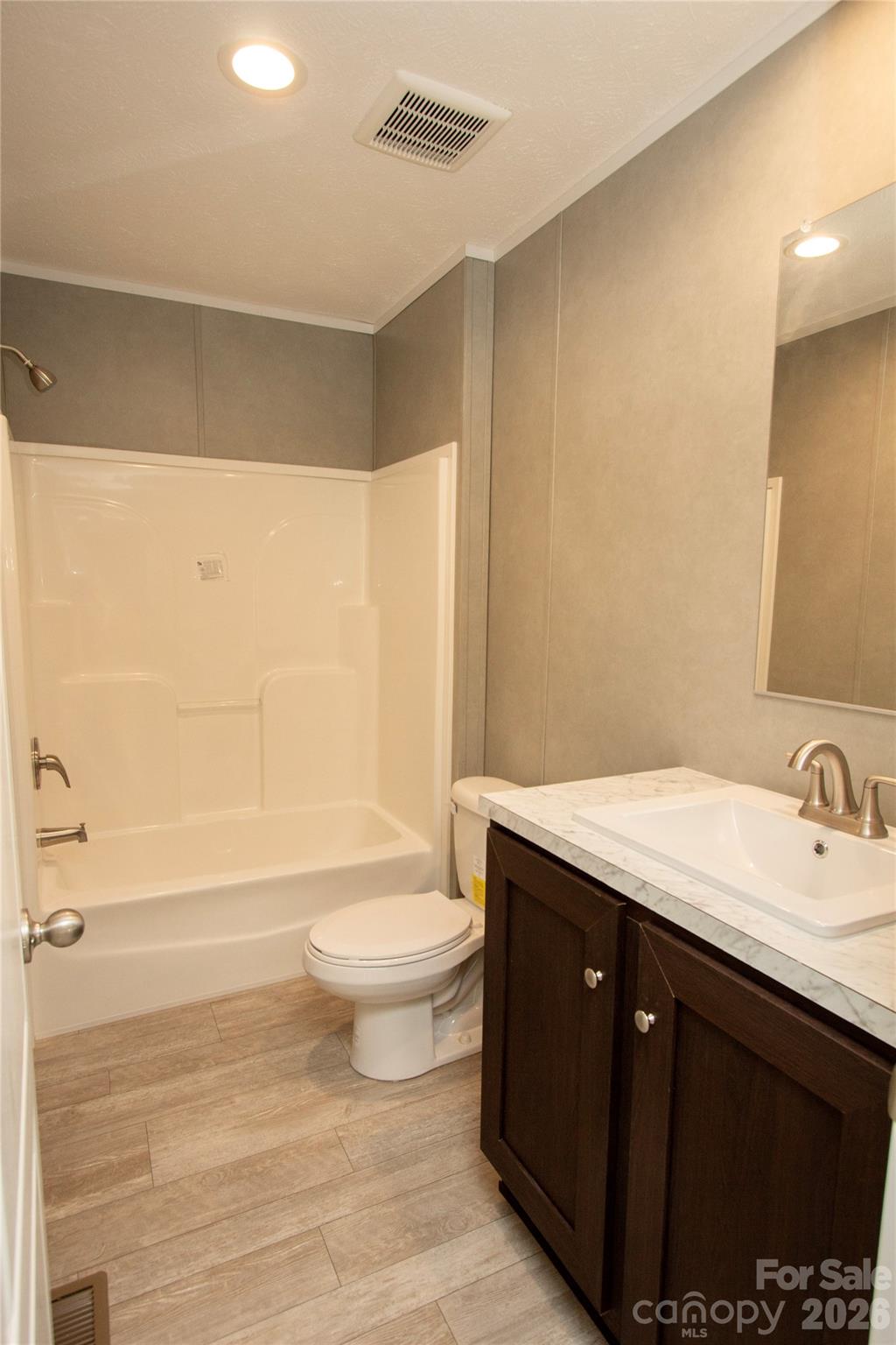 36 Whisper Mountain Road — Hendersonville