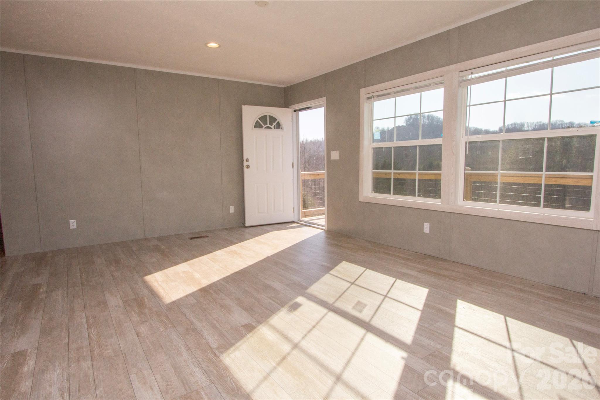 36 Whisper Mountain Road — Hendersonville
