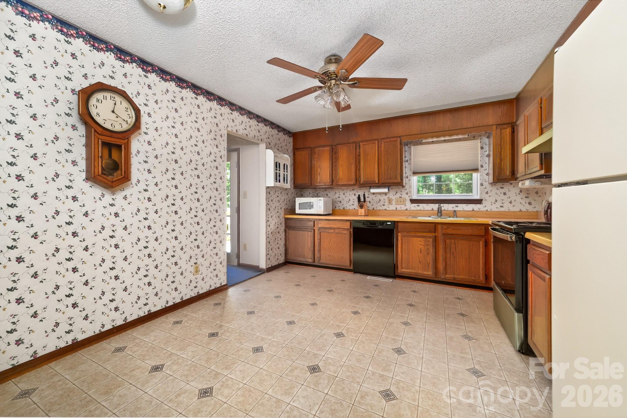 10730 Coachman Circle — Charlotte