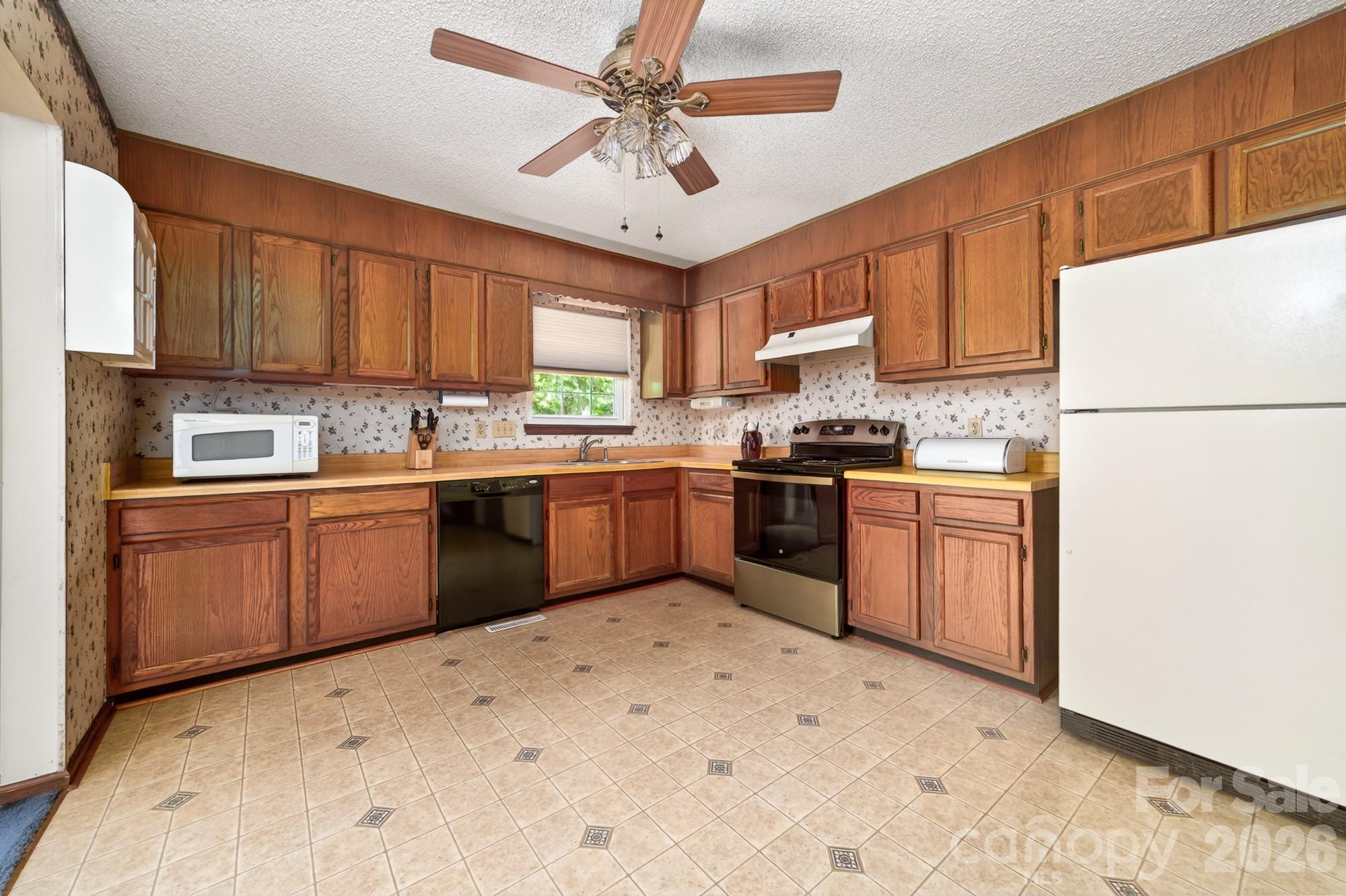 10730 Coachman Circle — Charlotte