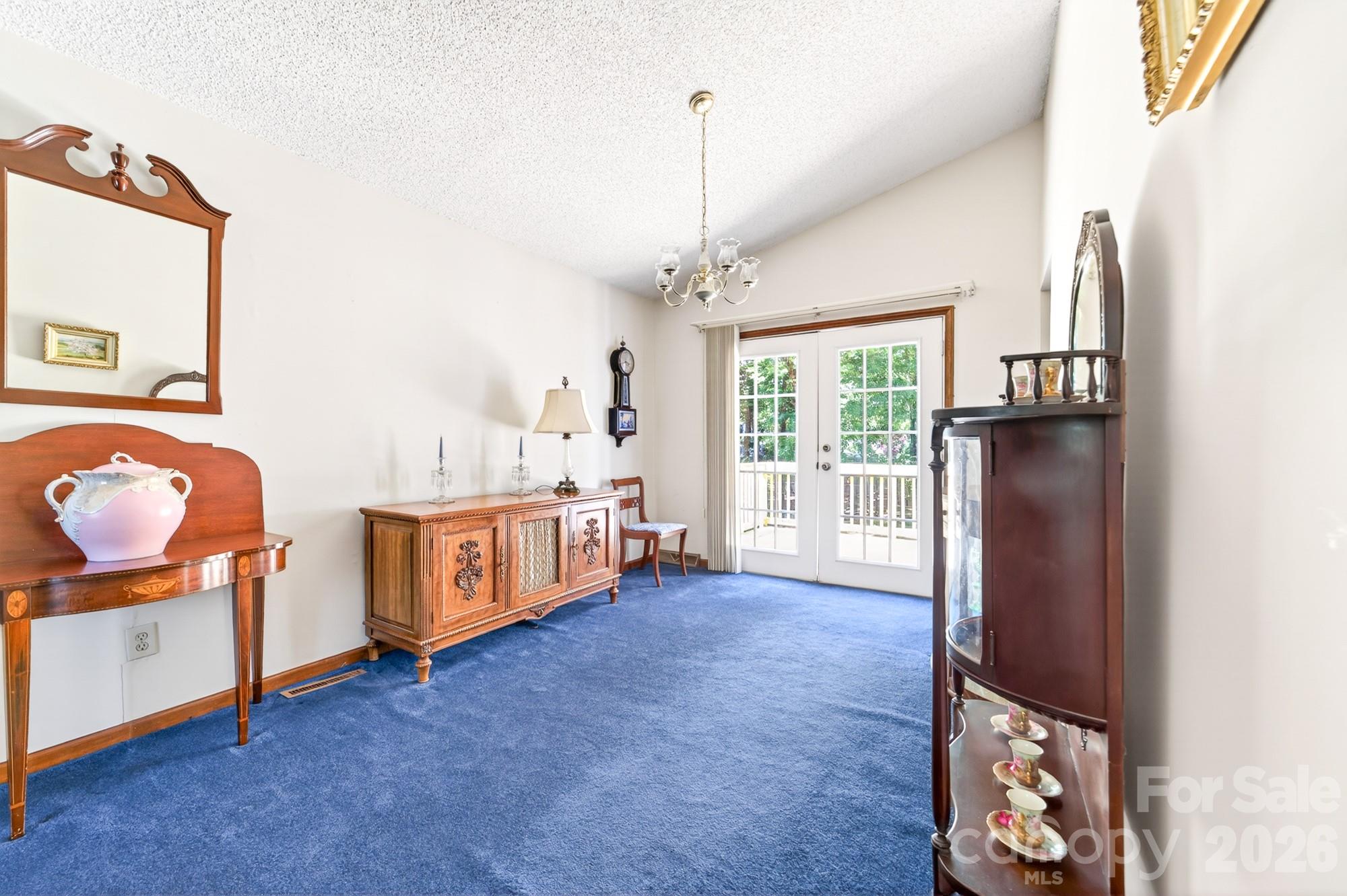 10730 Coachman Circle — Charlotte
