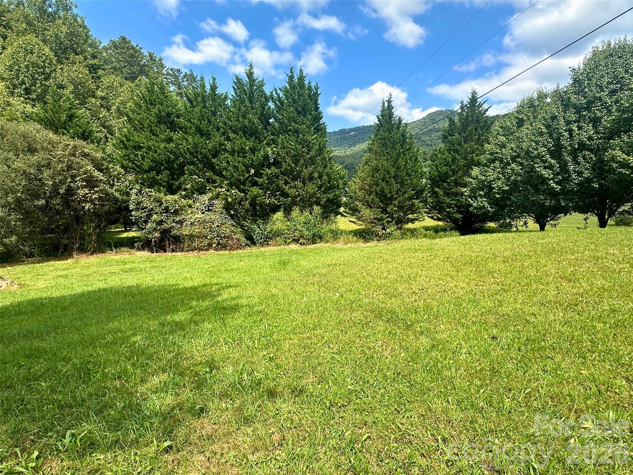 104 Old Fort Road — Fairview