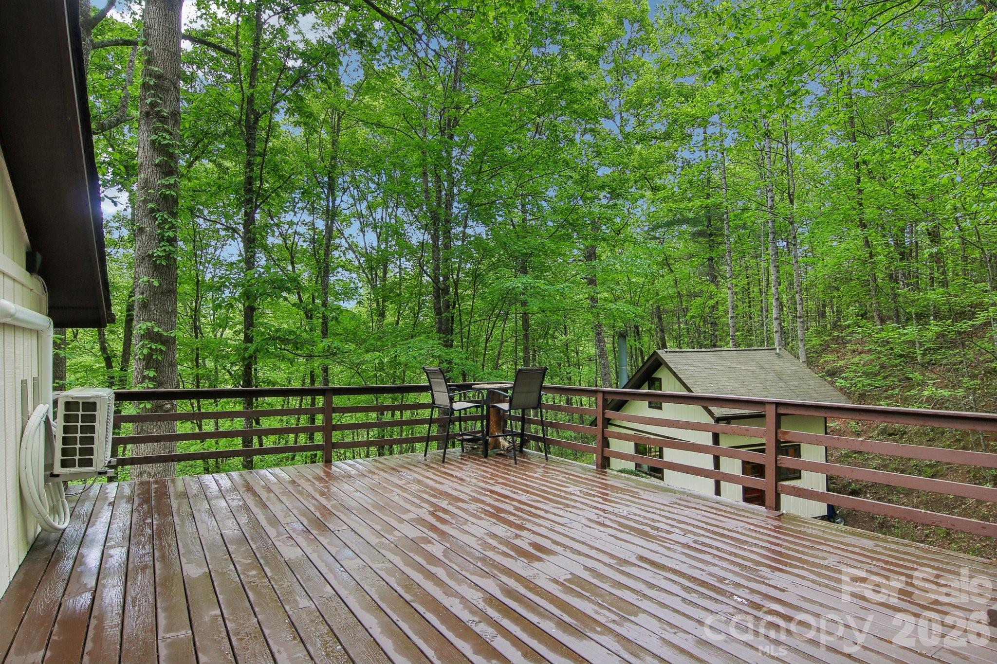 291 Dills Road — Bryson City