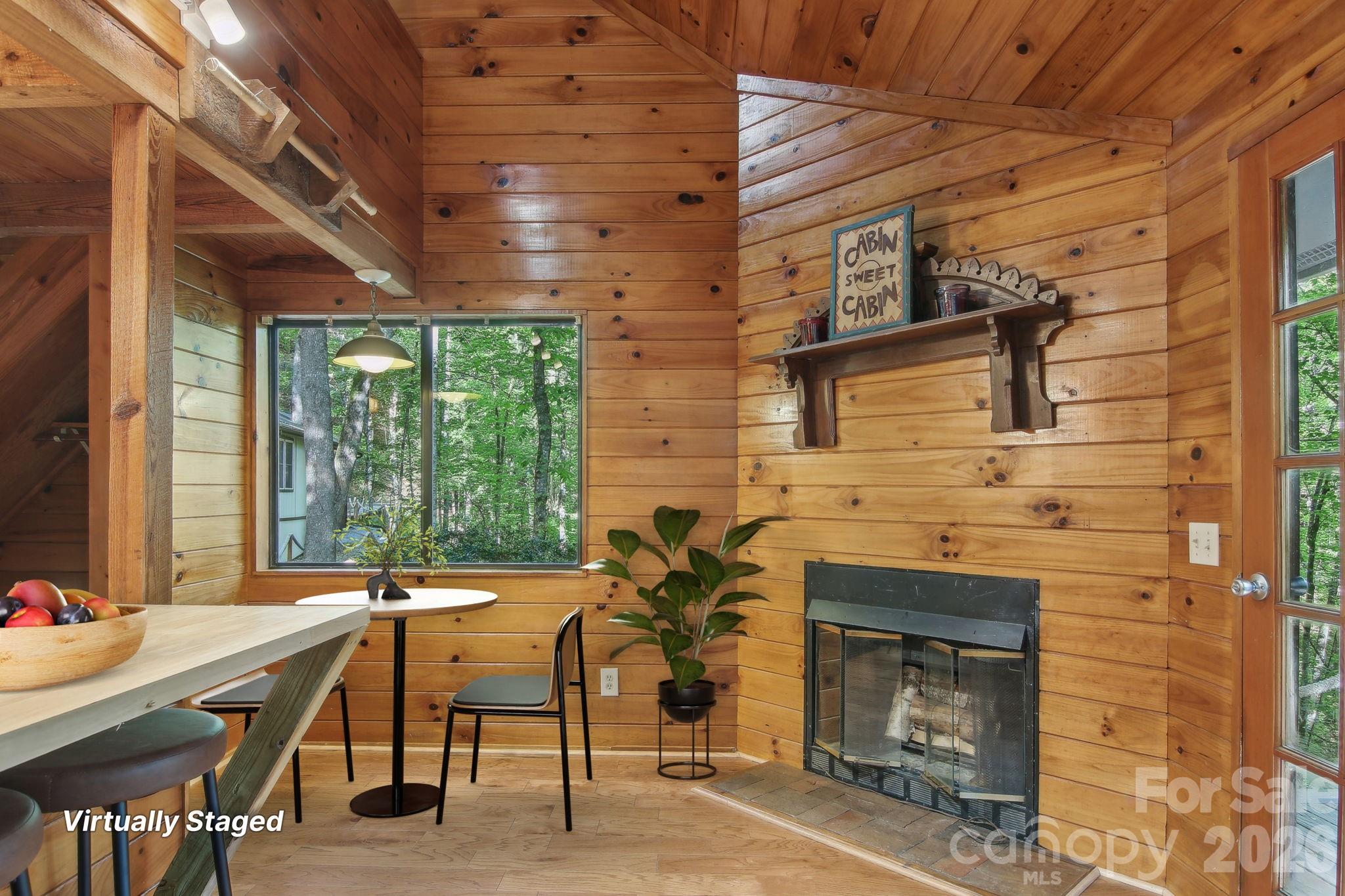 291 Dills Road — Bryson City