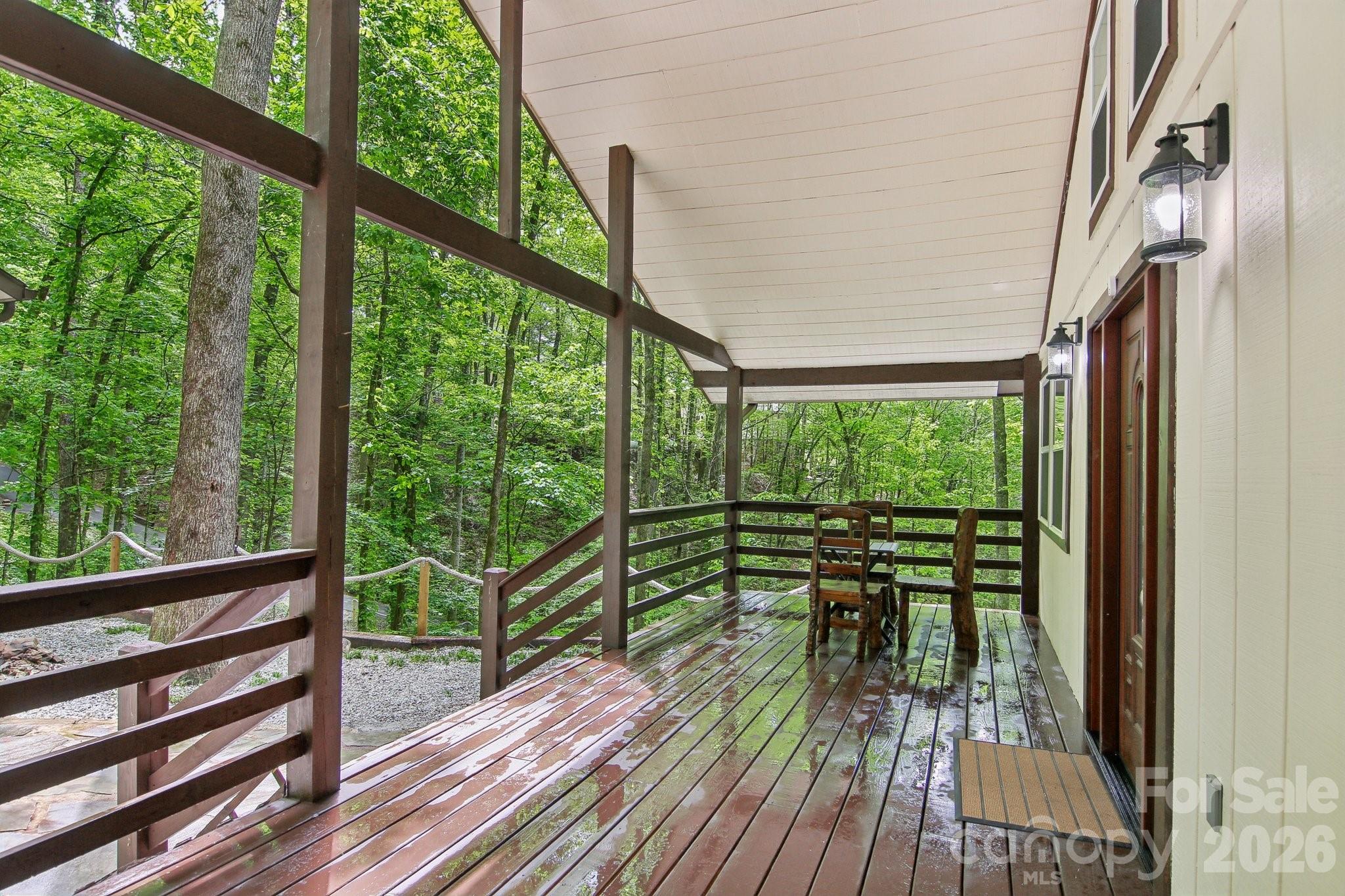 291 Dills Road — Bryson City