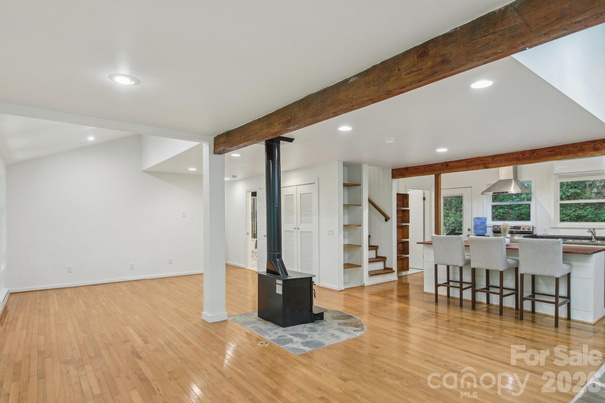291 Dills Road — Bryson City