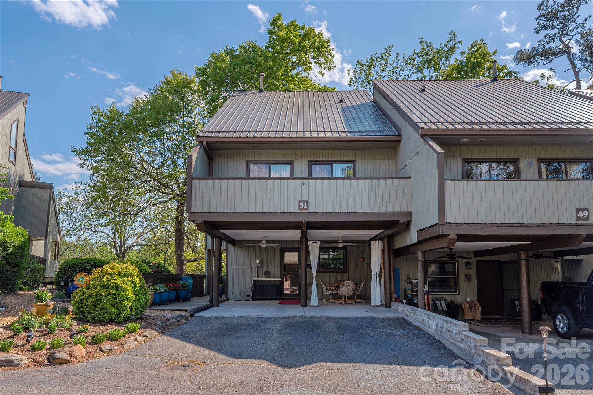 51 Maple Ridge Lane — Asheville