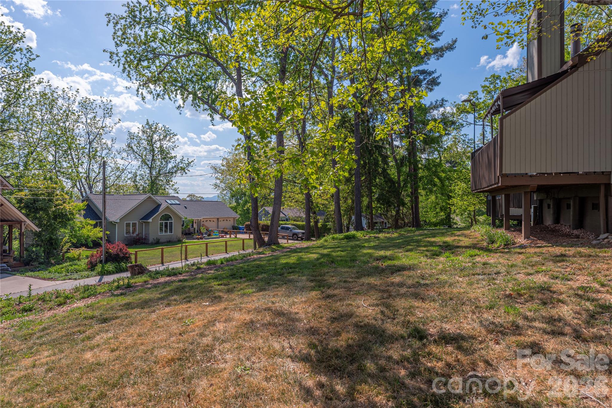 51 Maple Ridge Lane — Asheville