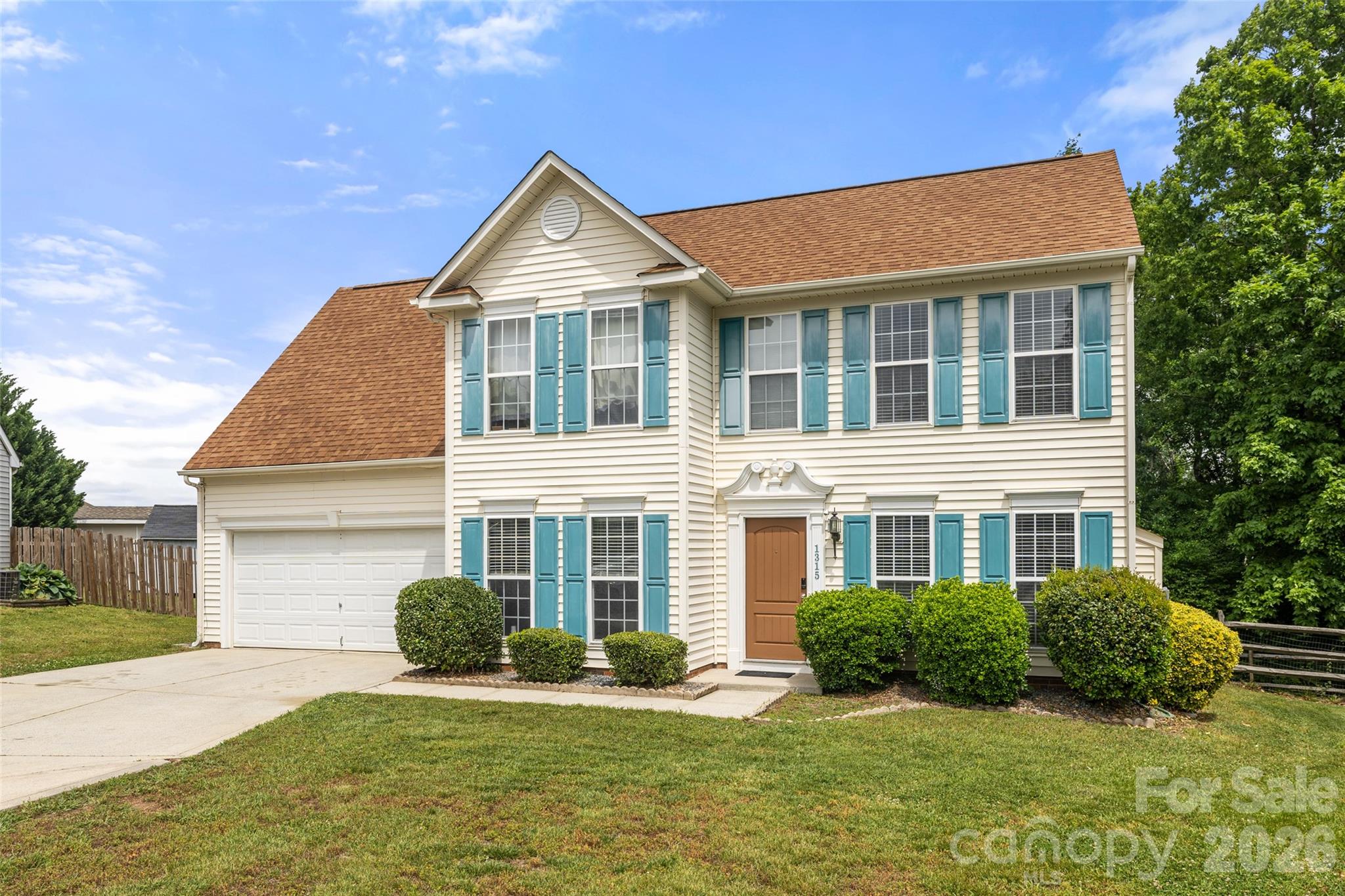 1315 Red Tallen Court — Charlotte