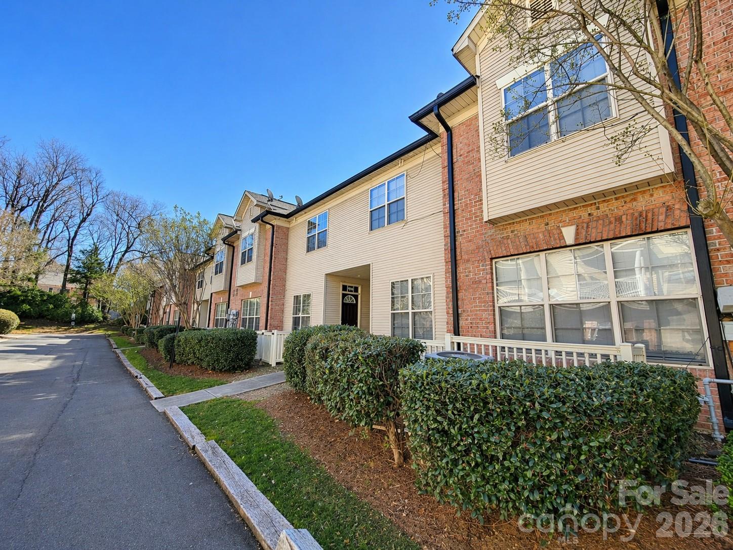 6525 Quarterbridge Lane — Charlotte