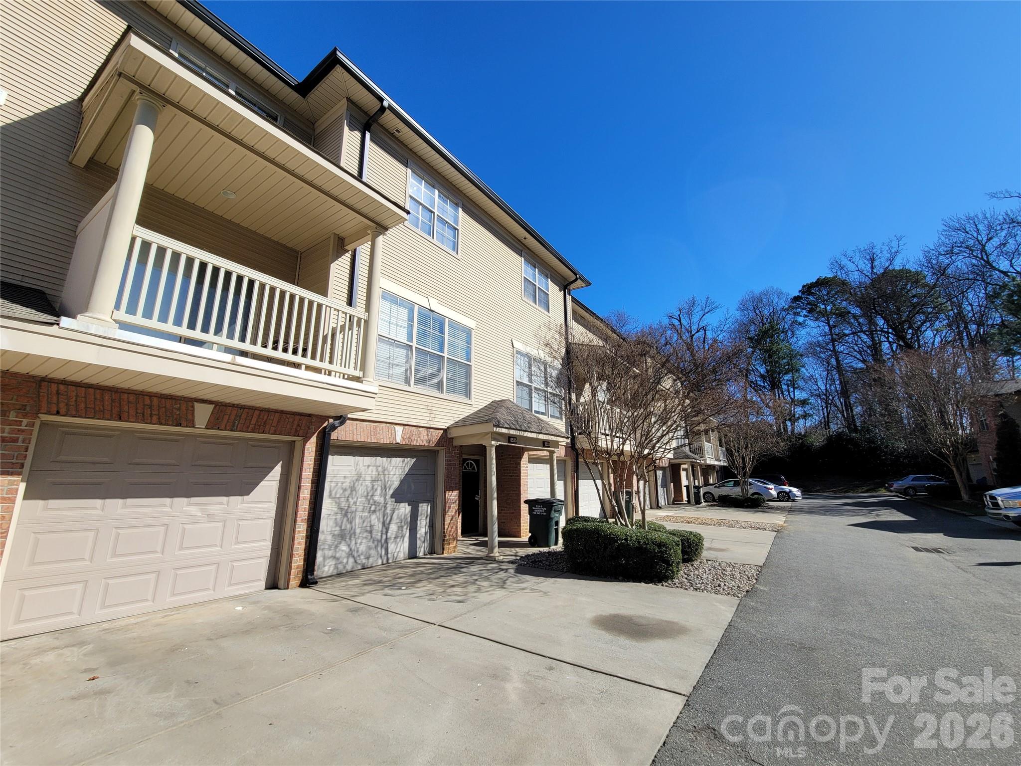6525 Quarterbridge Lane — Charlotte
